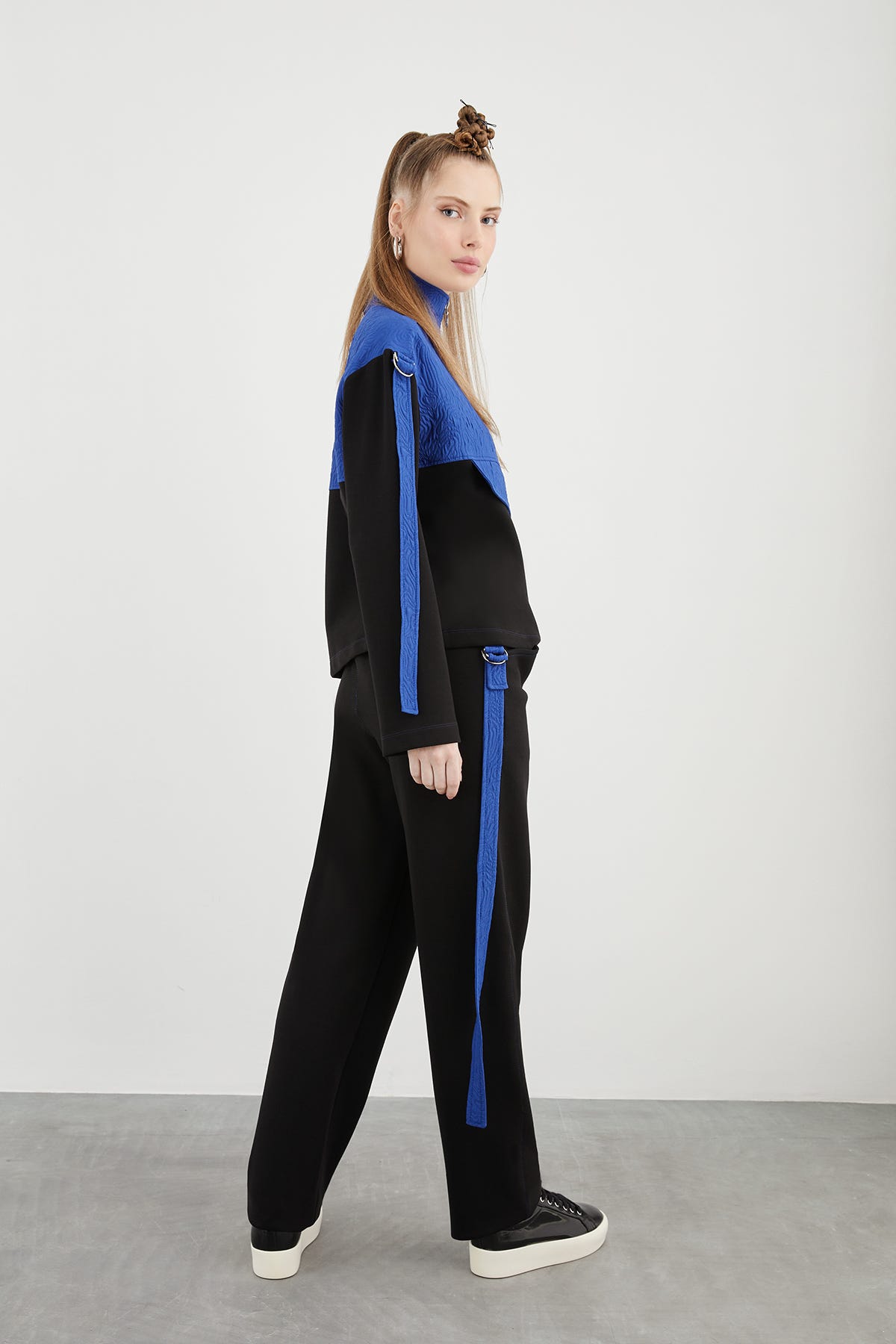 Aksesuarlı Rahat Kesim Eşofman Takımı