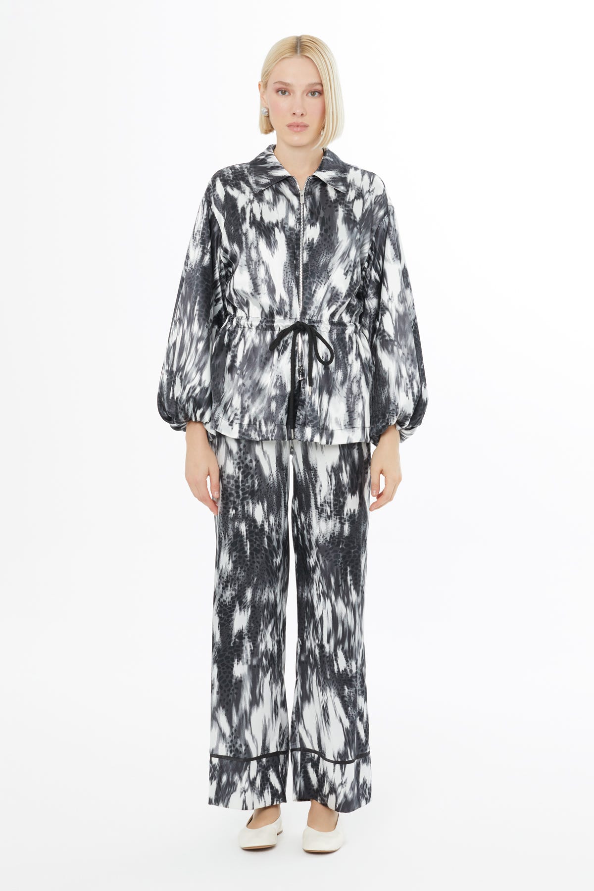 Kolları Büzgülü Desenli Salaş Kadın Takım