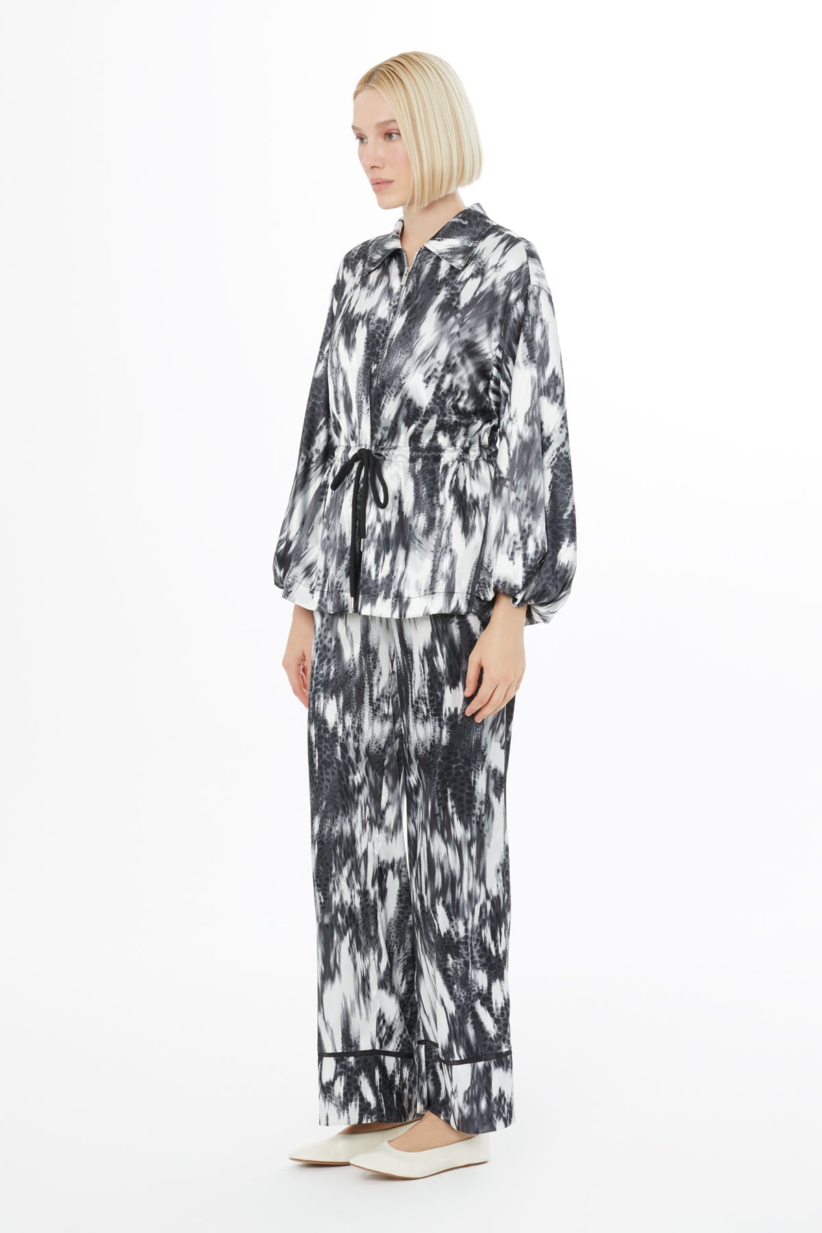 Kolları Büzgülü Desenli Salaş Kadın Takım