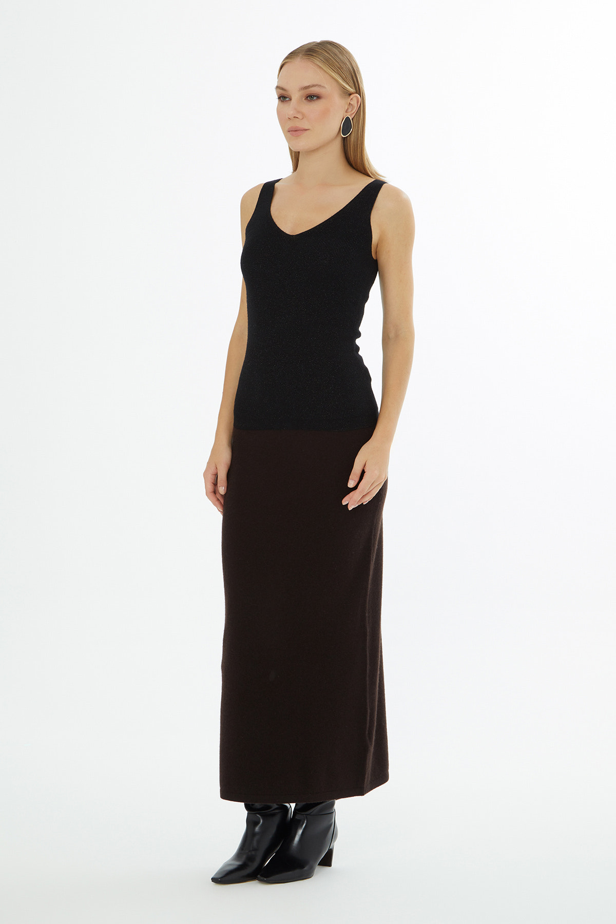 V Yaka Sıfır Kol Triko