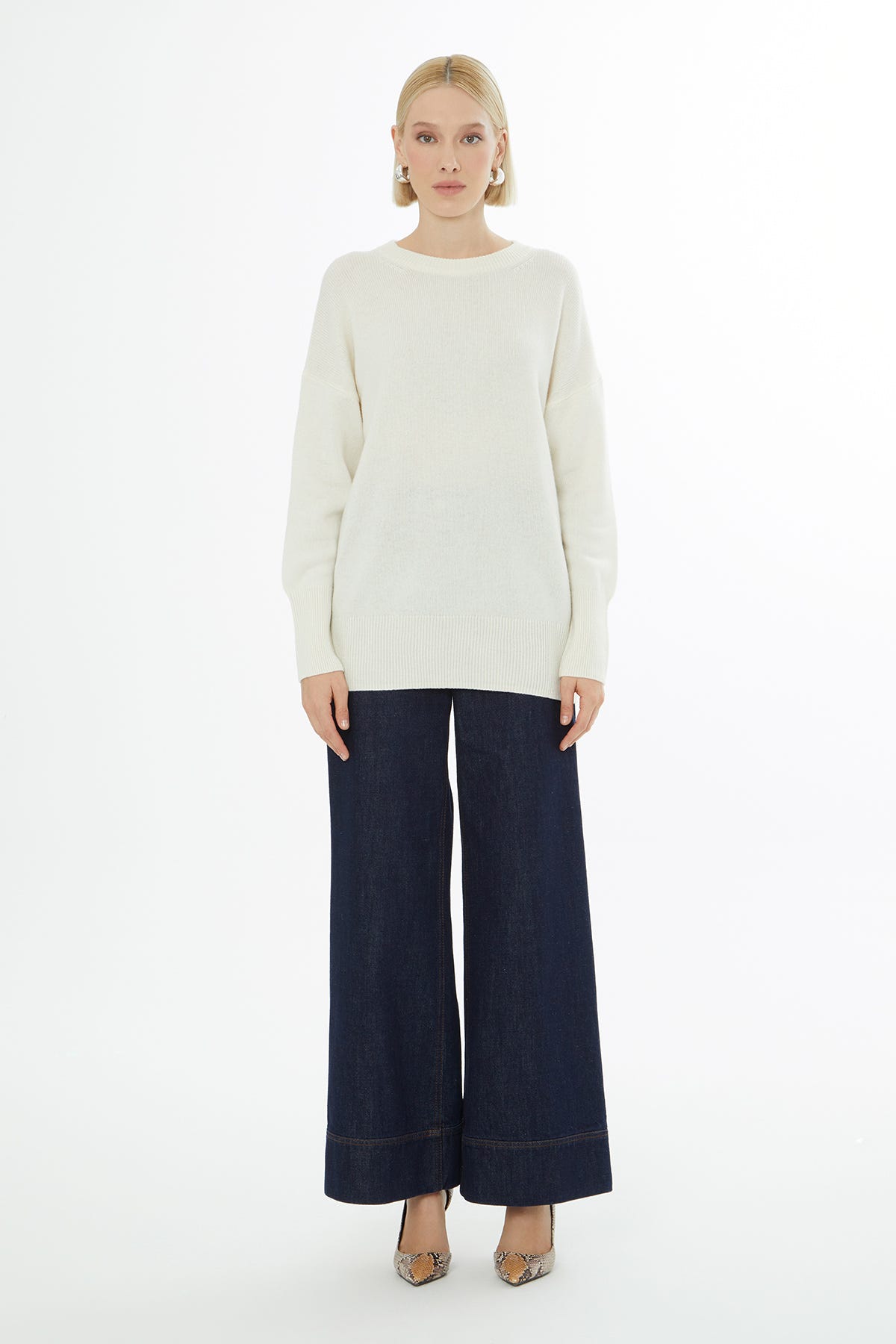 Yuvarlak Yaka Uzun Kol Kazak