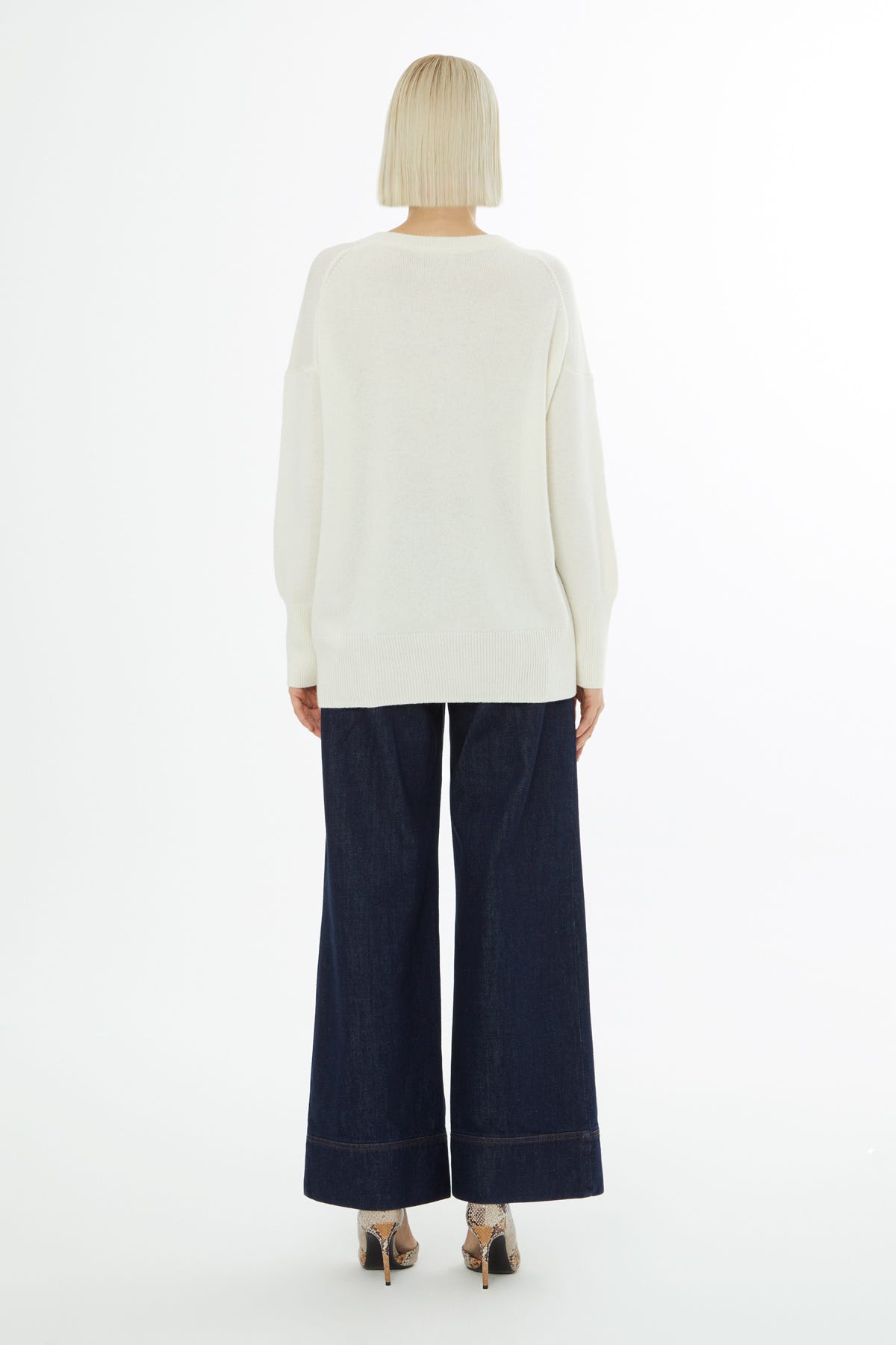 Yuvarlak Yaka Uzun Kol Kazak