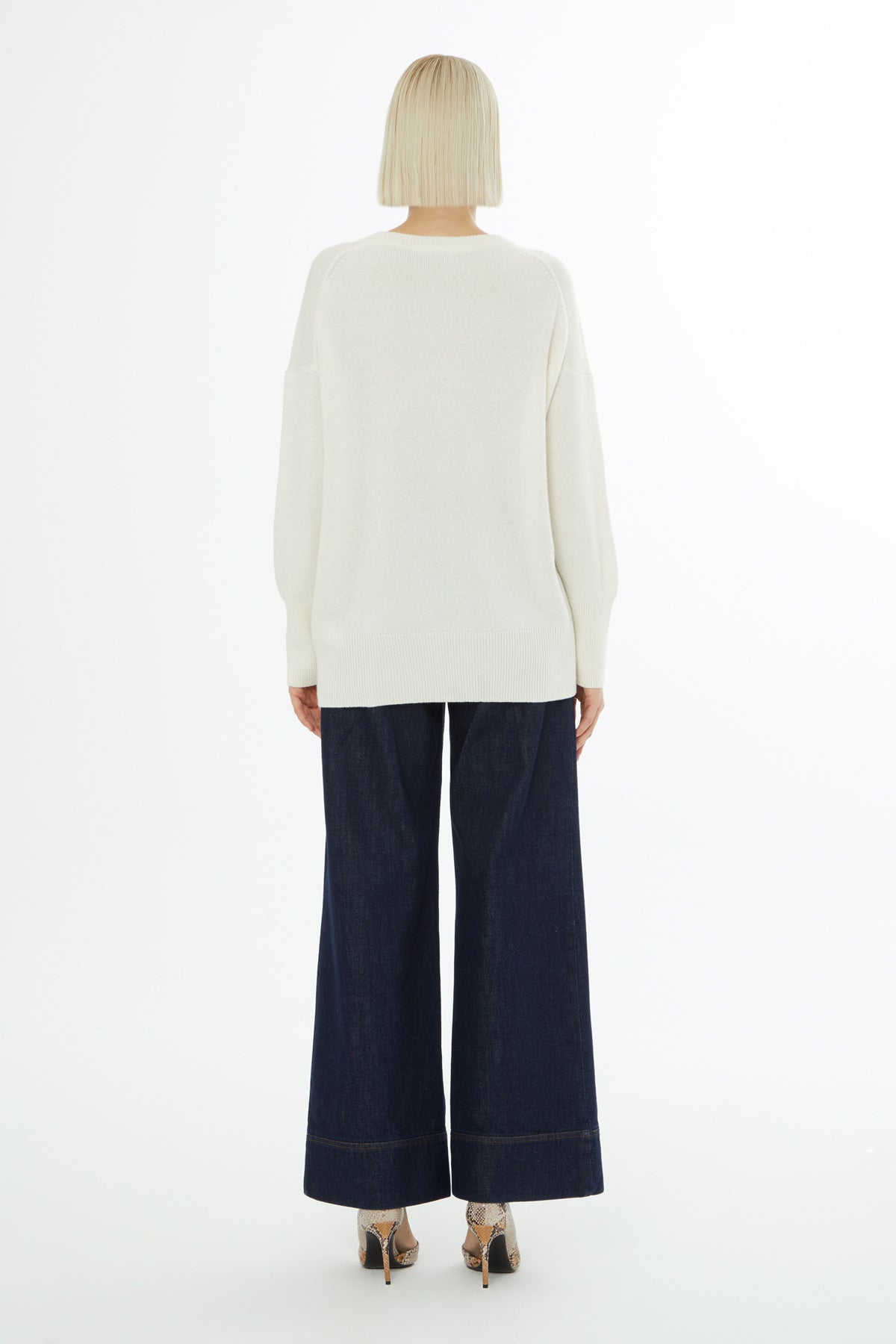 Yuvarlak Yaka Uzun Kol Kazak