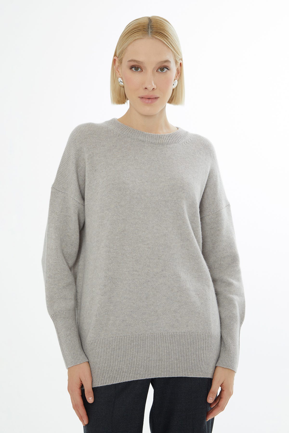 Yuvarlak Yaka Uzun Kol Kazak