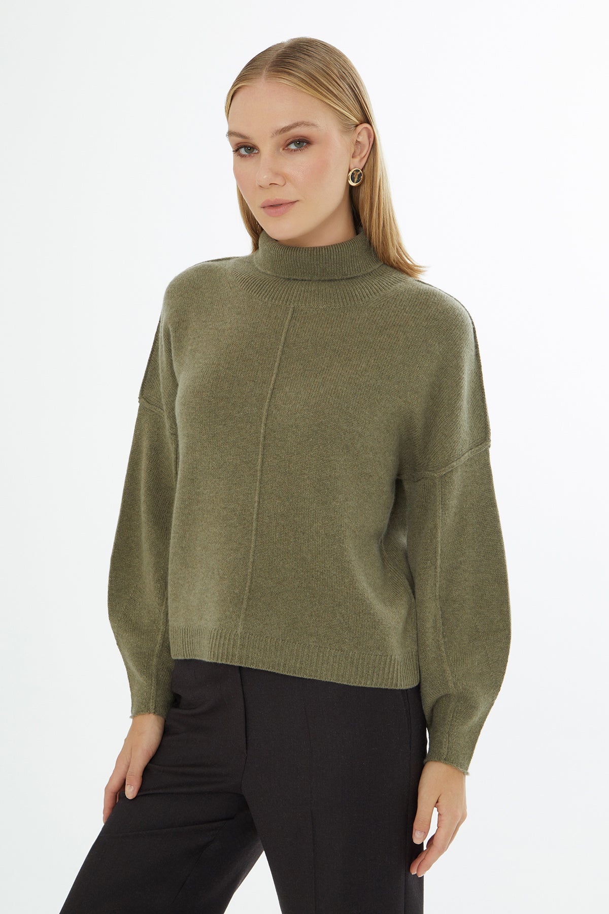 Boğazlı Uzun Kollu Yün Karışımlı Kazak