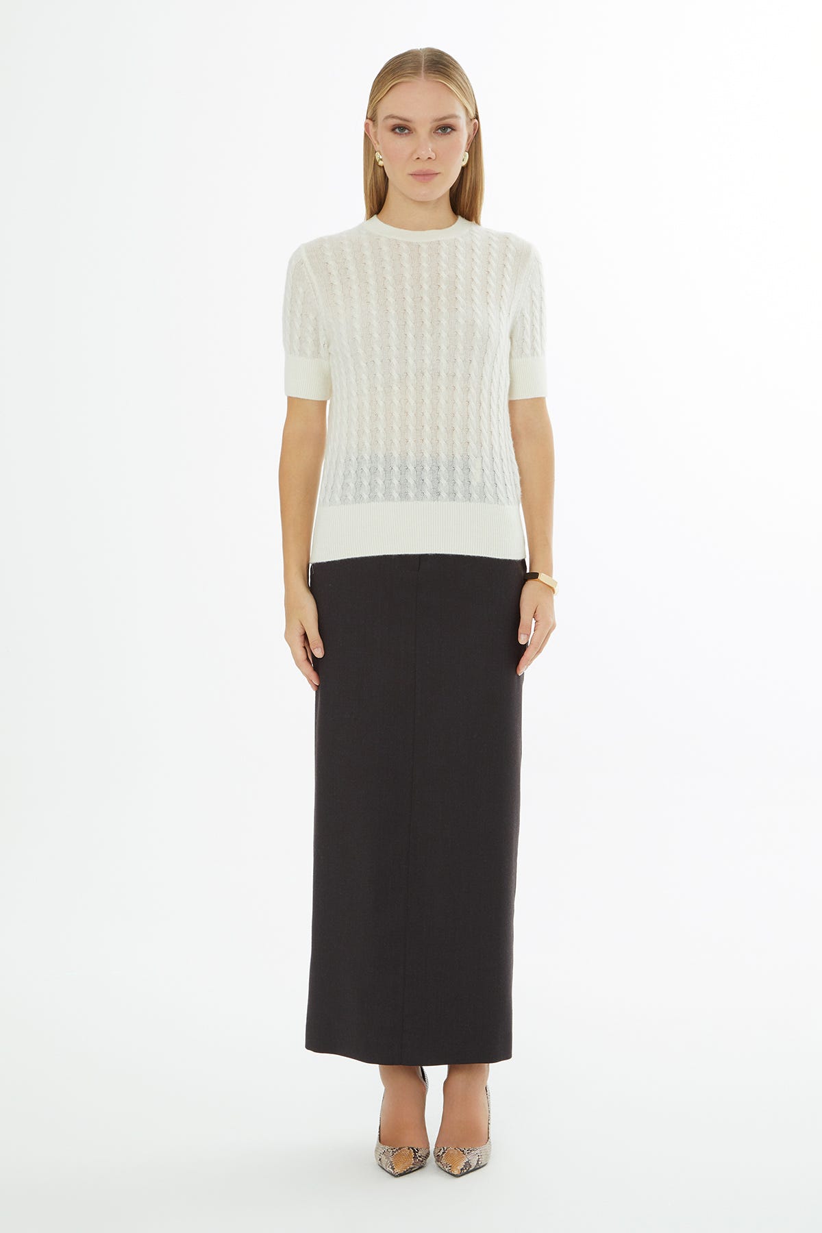 Yuvarlak Yaka Kısa Kollu Kazak