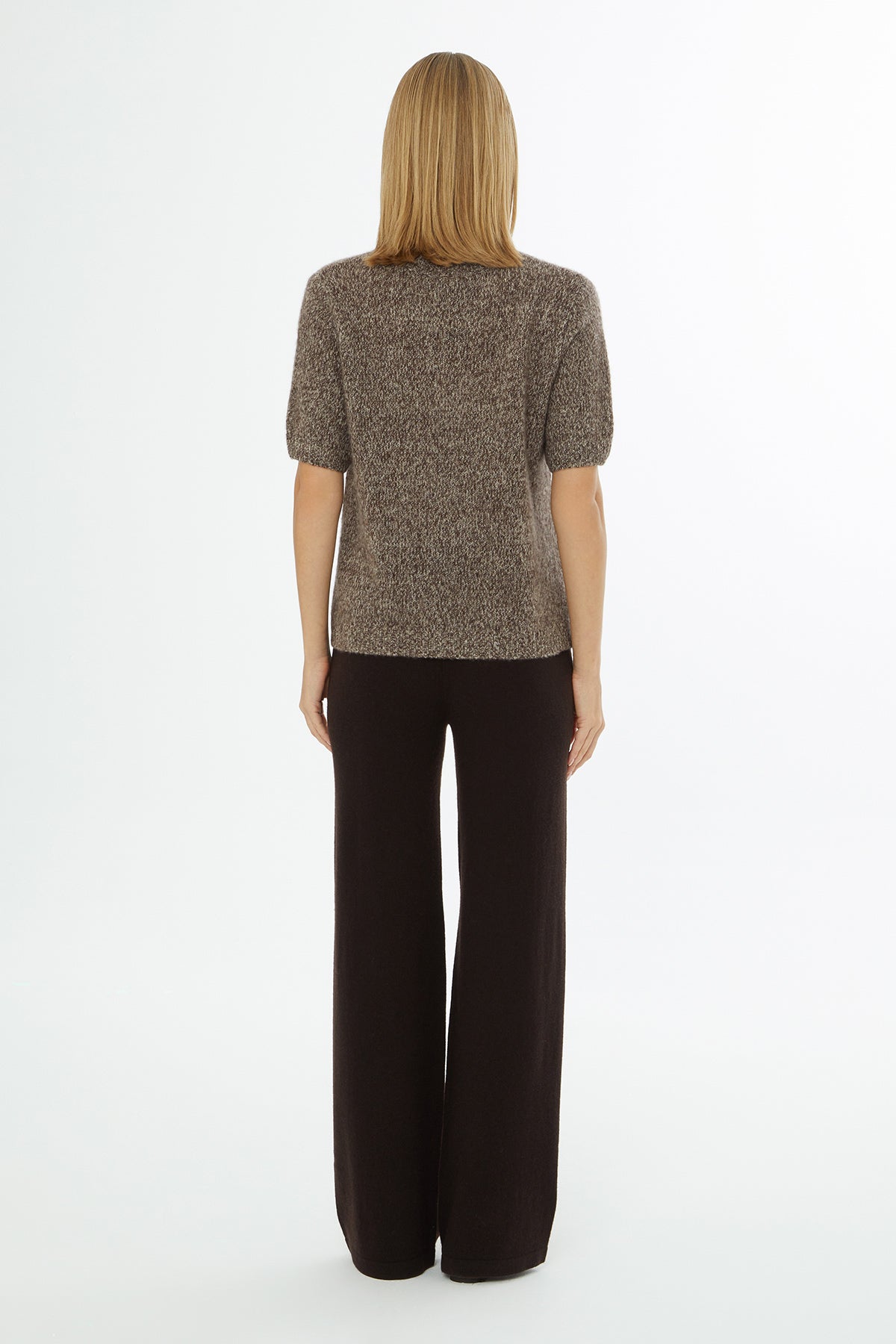 Yuvarlak Yaka Kısa Kol Triko