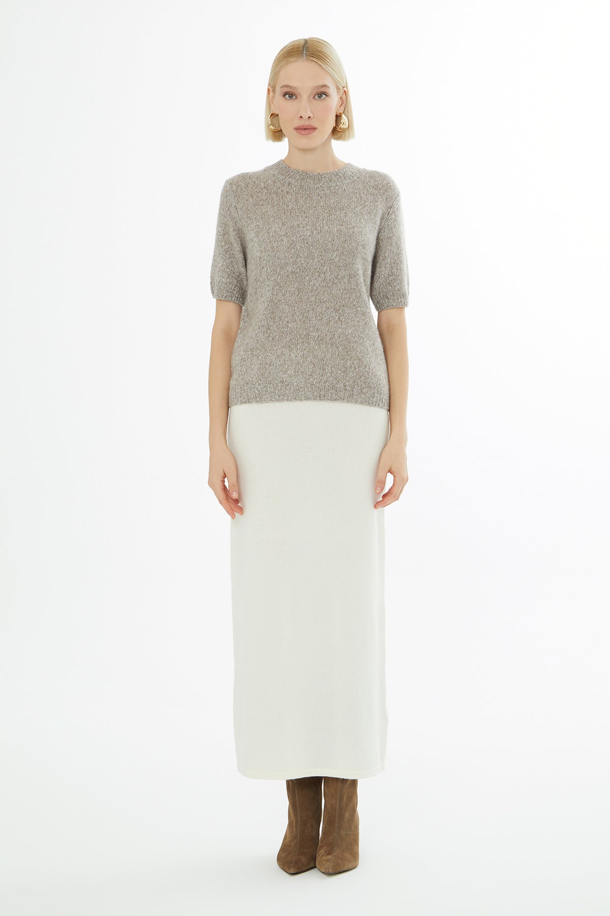 Yuvarlak Yaka Kısa Kol Bluz