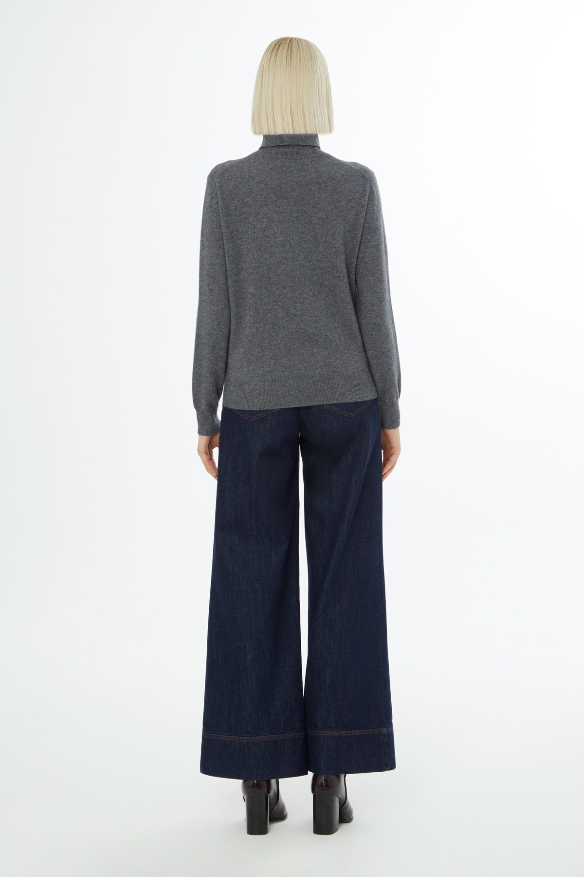 Boğazlı Uzun Kollu Yün Karışımlı Kazak