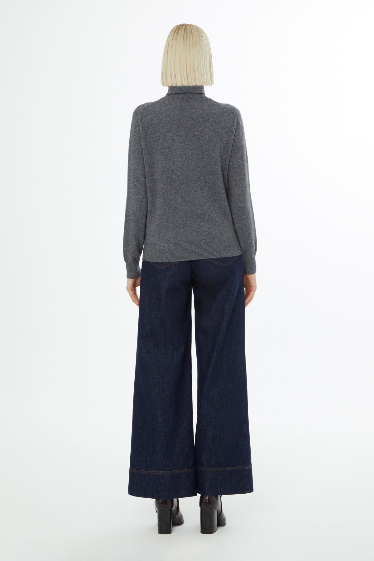 Boğazlı Uzun Kollu Yün Karışımlı Kazak