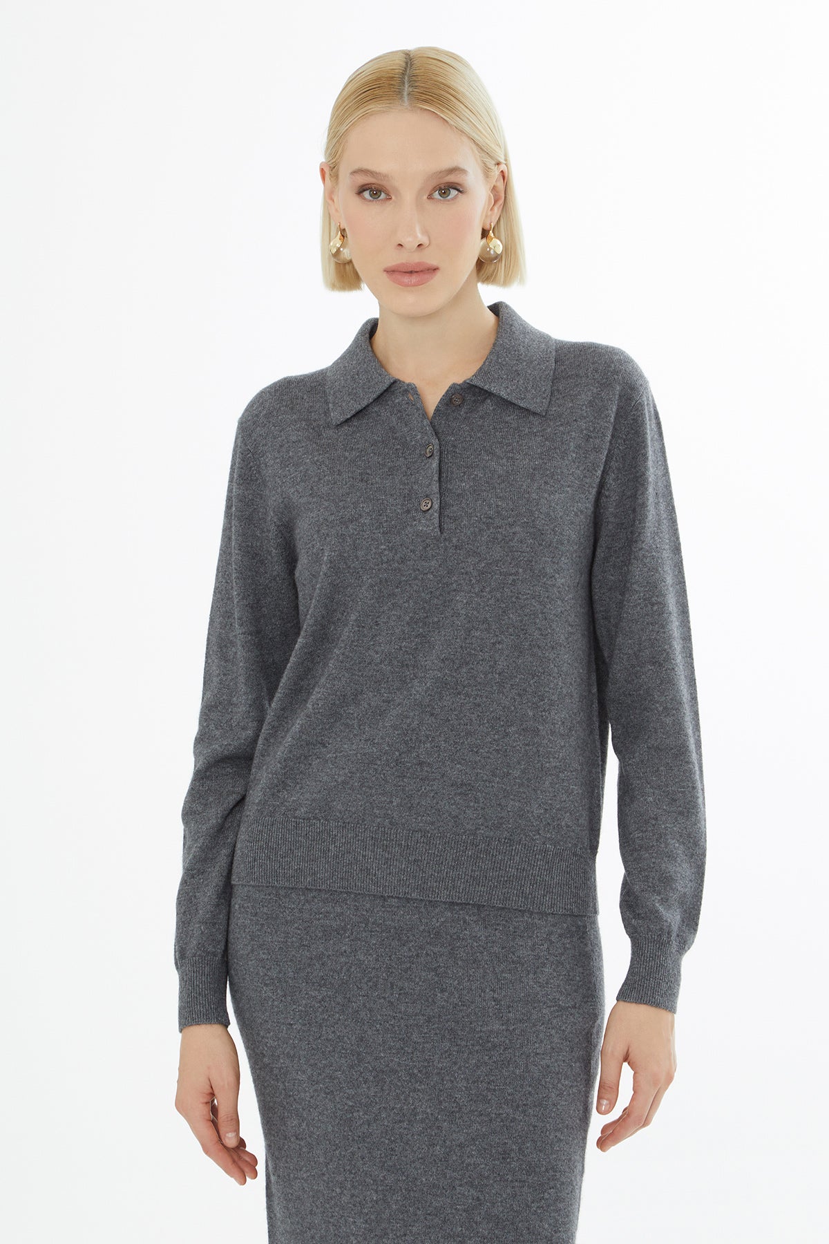 Gömlek Yakalı Düğme Kapamalı Kazak