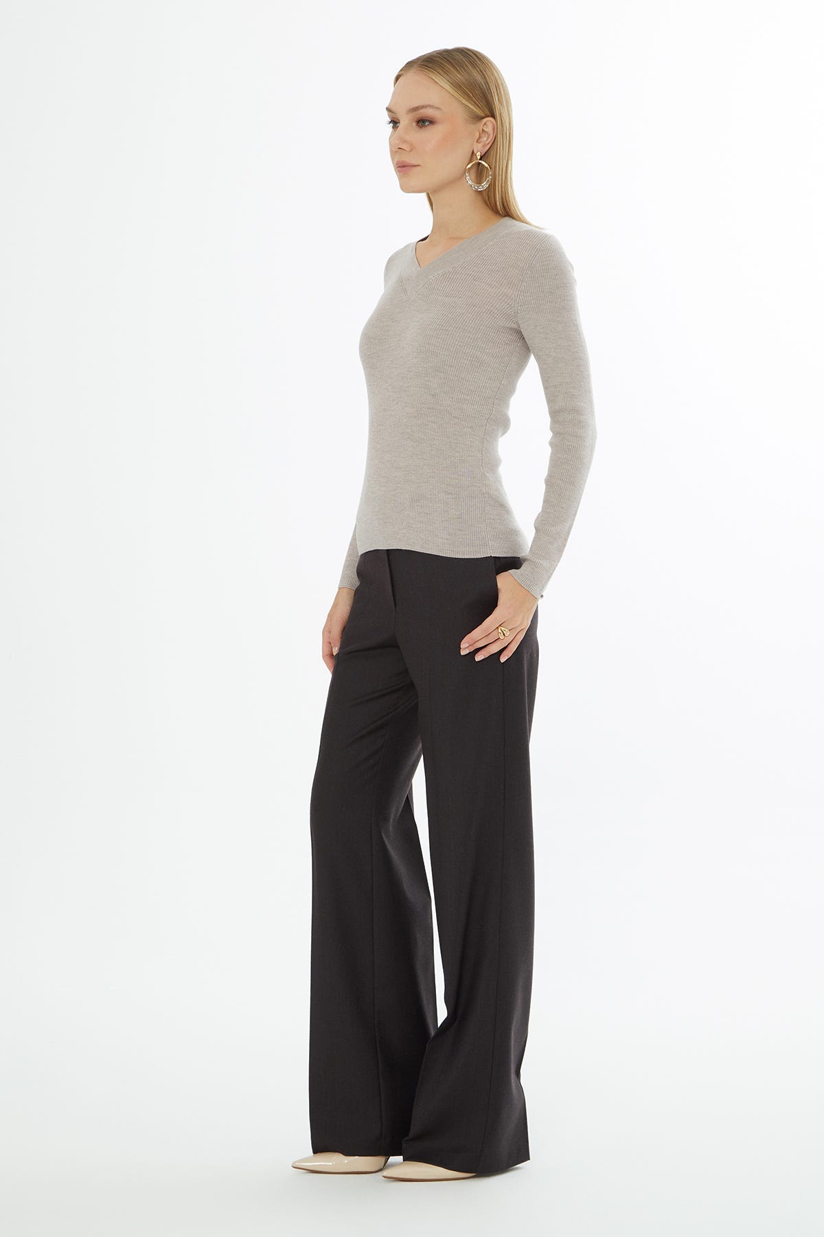 V Yaka Uzun Kollu Yün Kazak