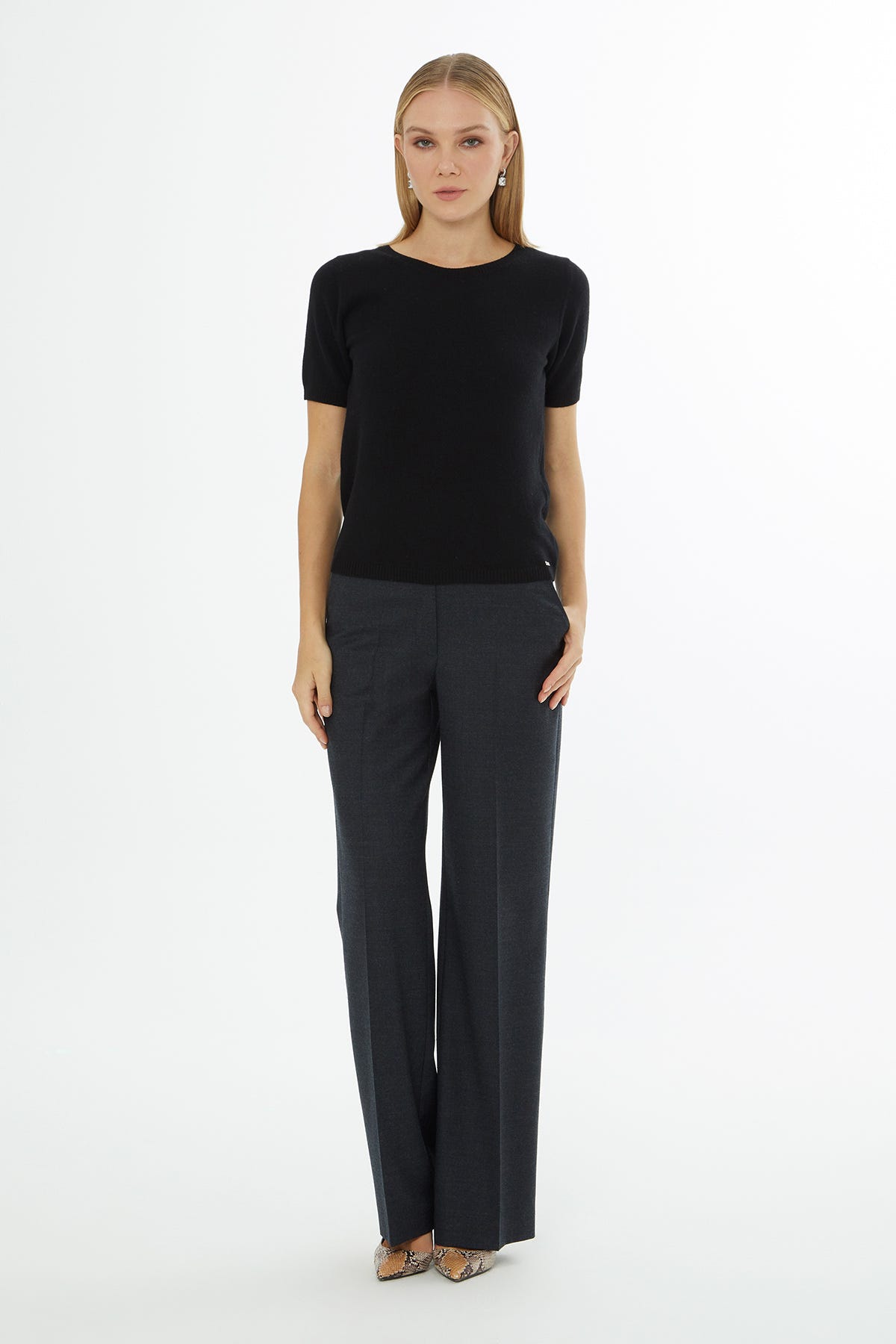 Yuvarlak Yakalı Kısa Kollu Triko