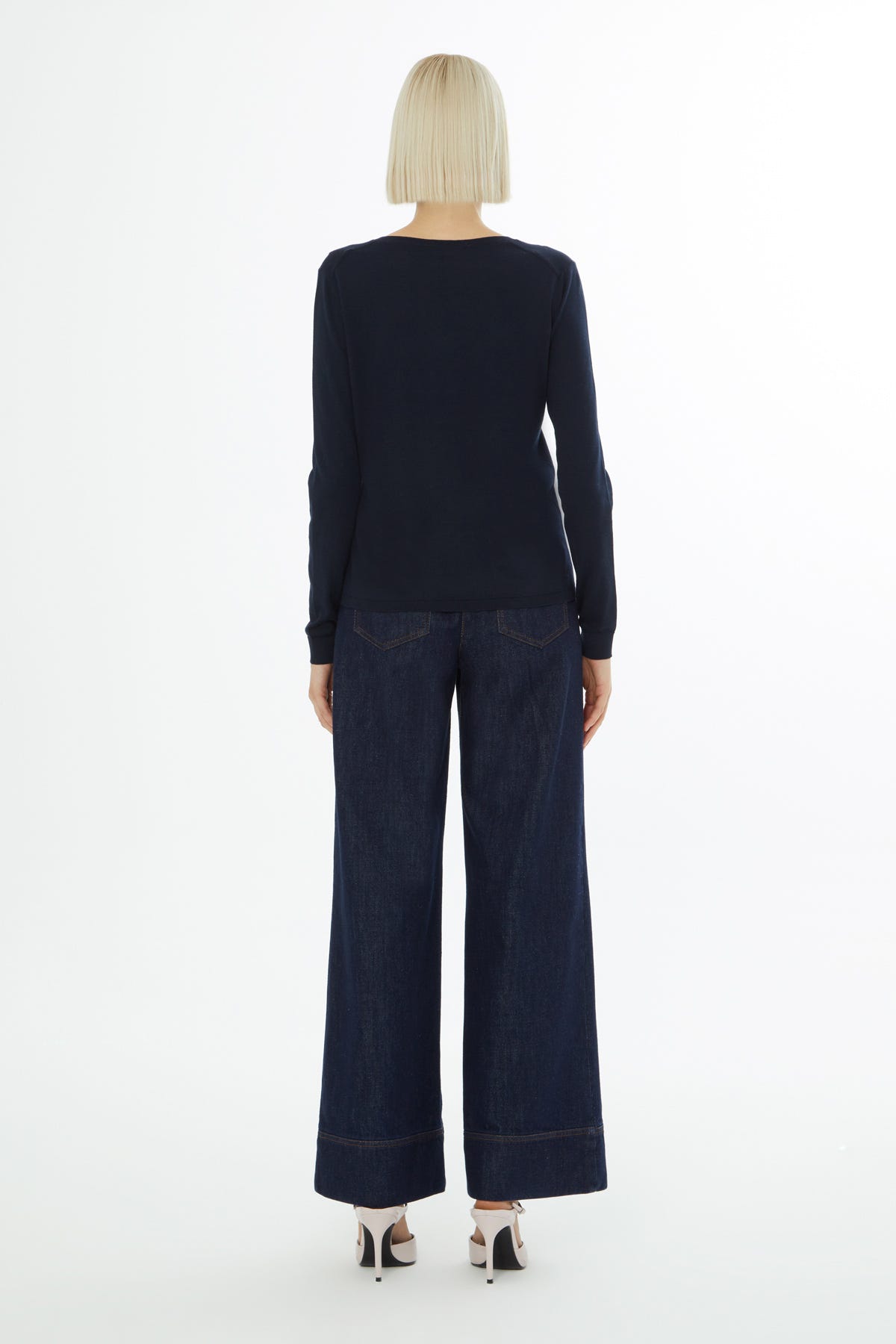 V Yakalı Uzun Kollu Triko Kazak