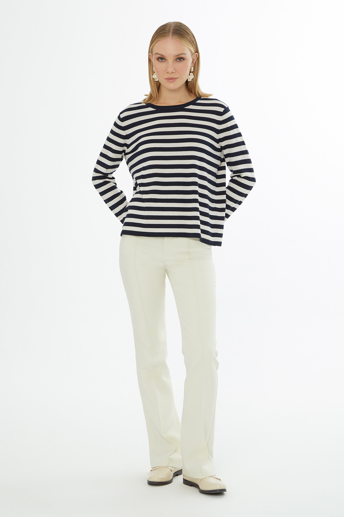 Yuvarlak Yaka Uzun Kollu Çizgili Triko