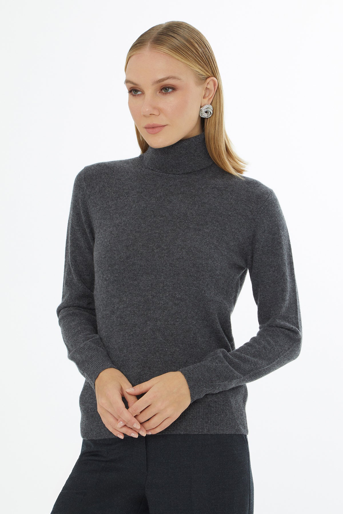 Boğazlı Gri Triko Kazak