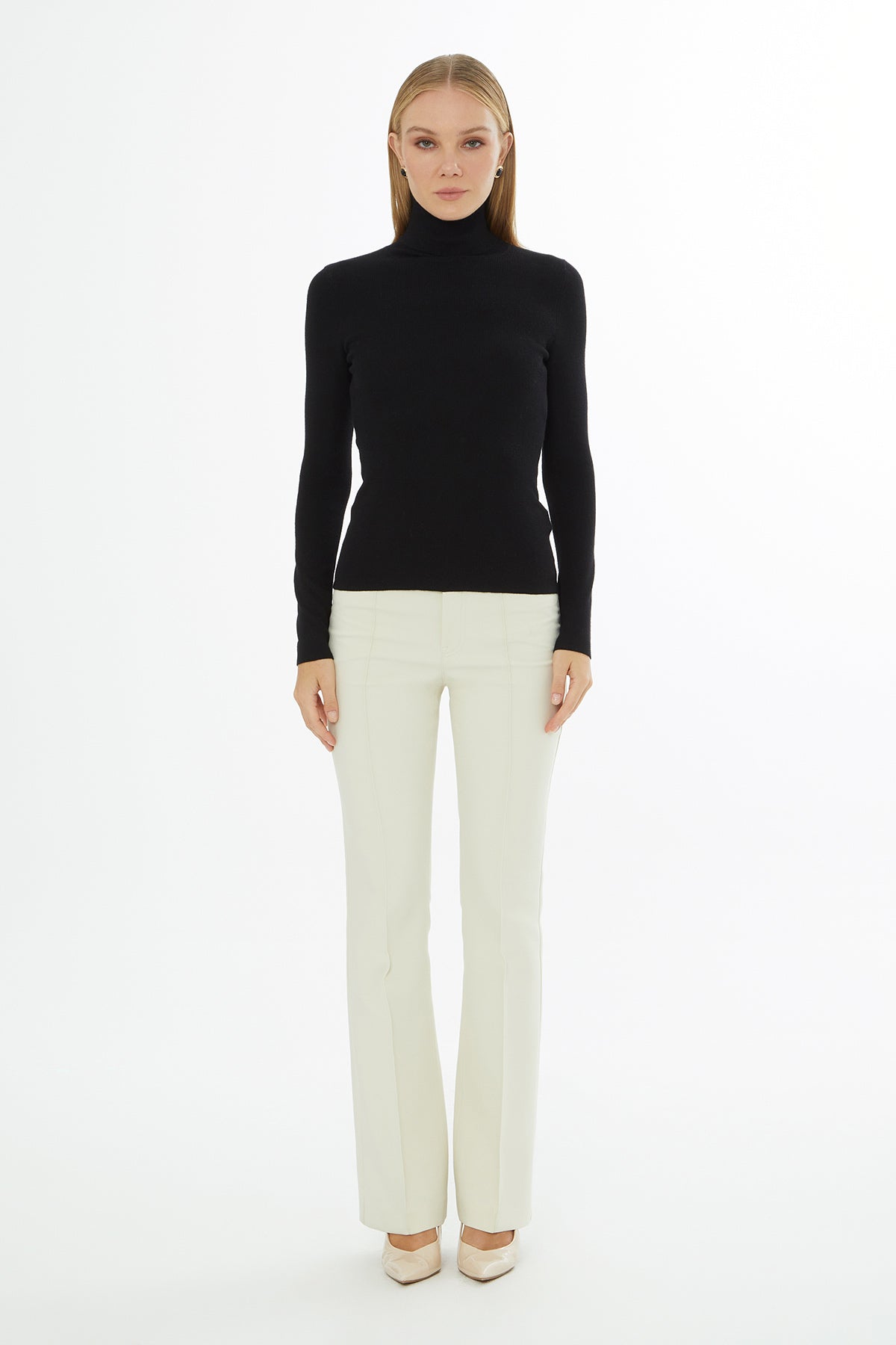 Boğazlı Kadın Siyah Triko Kazak