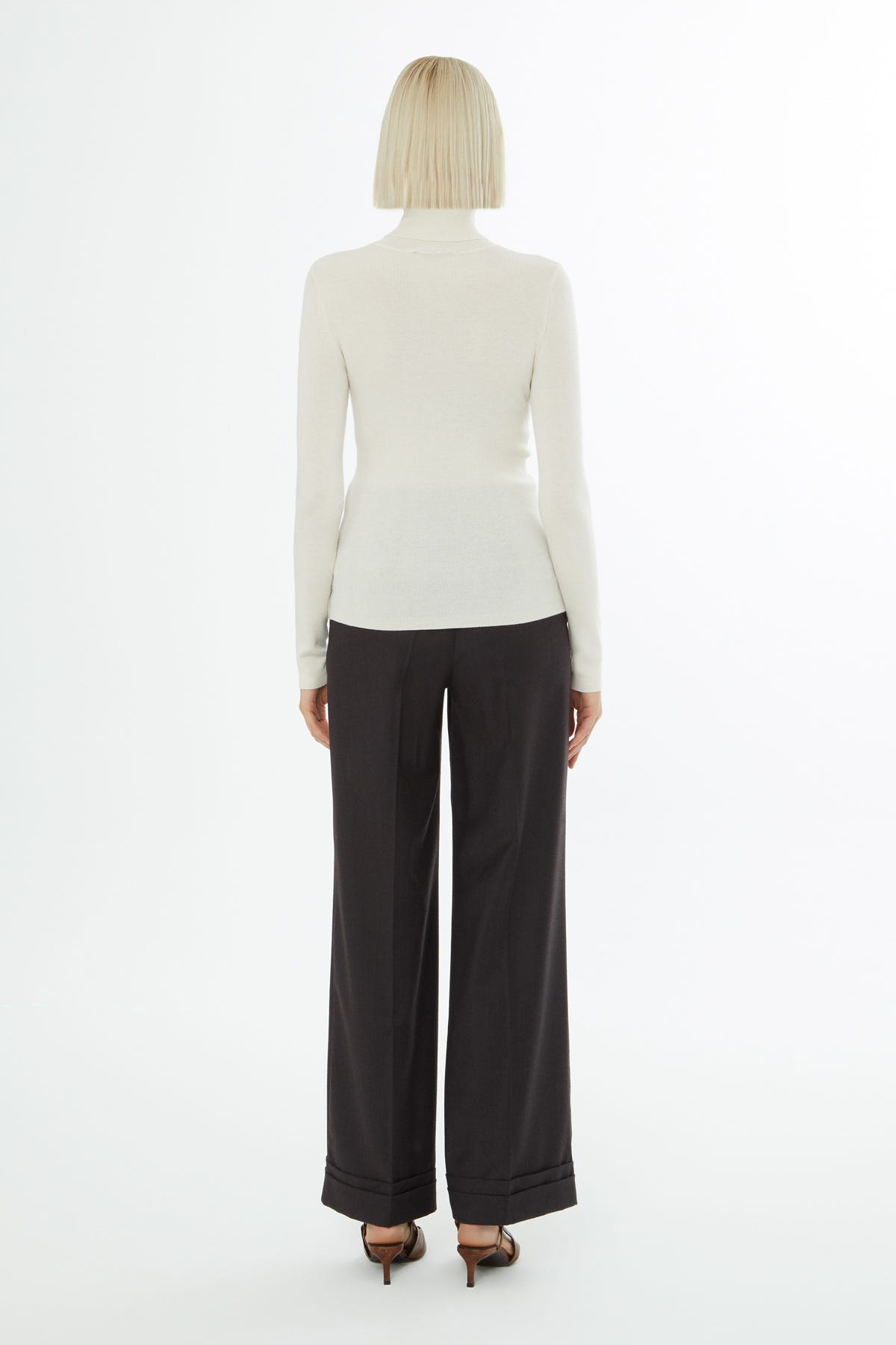 Boğazlı Kadın Triko Kazak