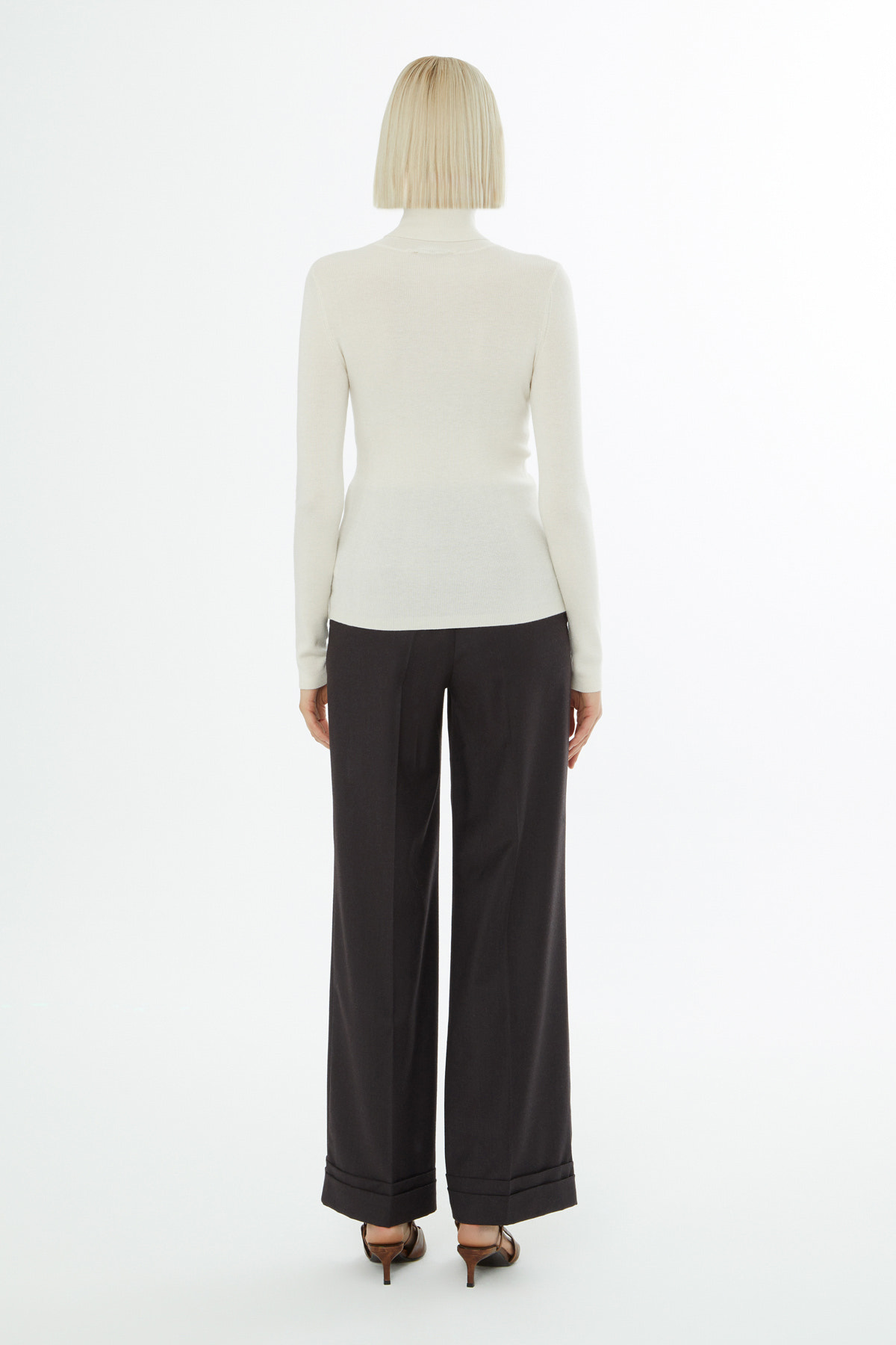 Boğazlı Kadın Triko Kazak