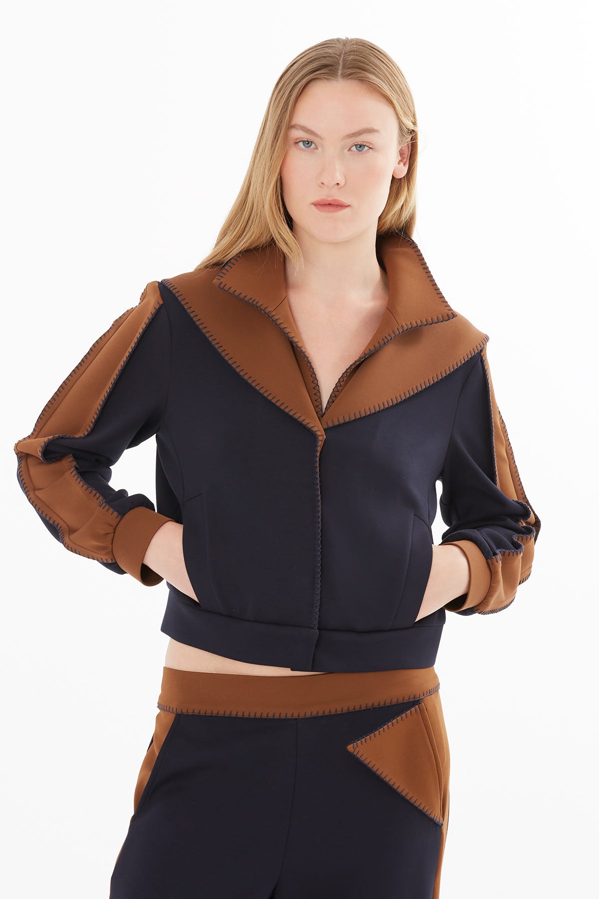 Çoban Dikişli Garnili Uzun Kollu Ceket