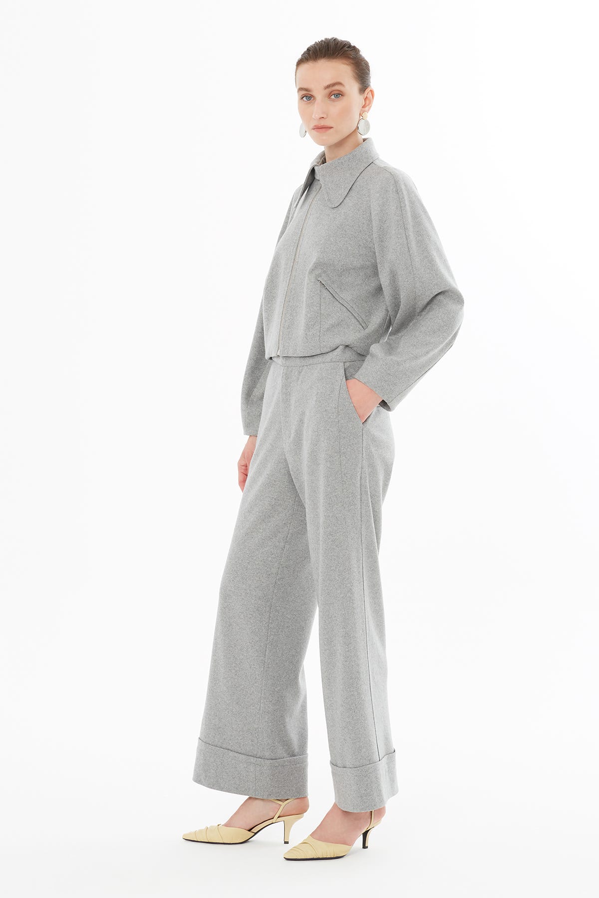 Bebe Yakalı Önden Fermuar Kapamalı Ceket