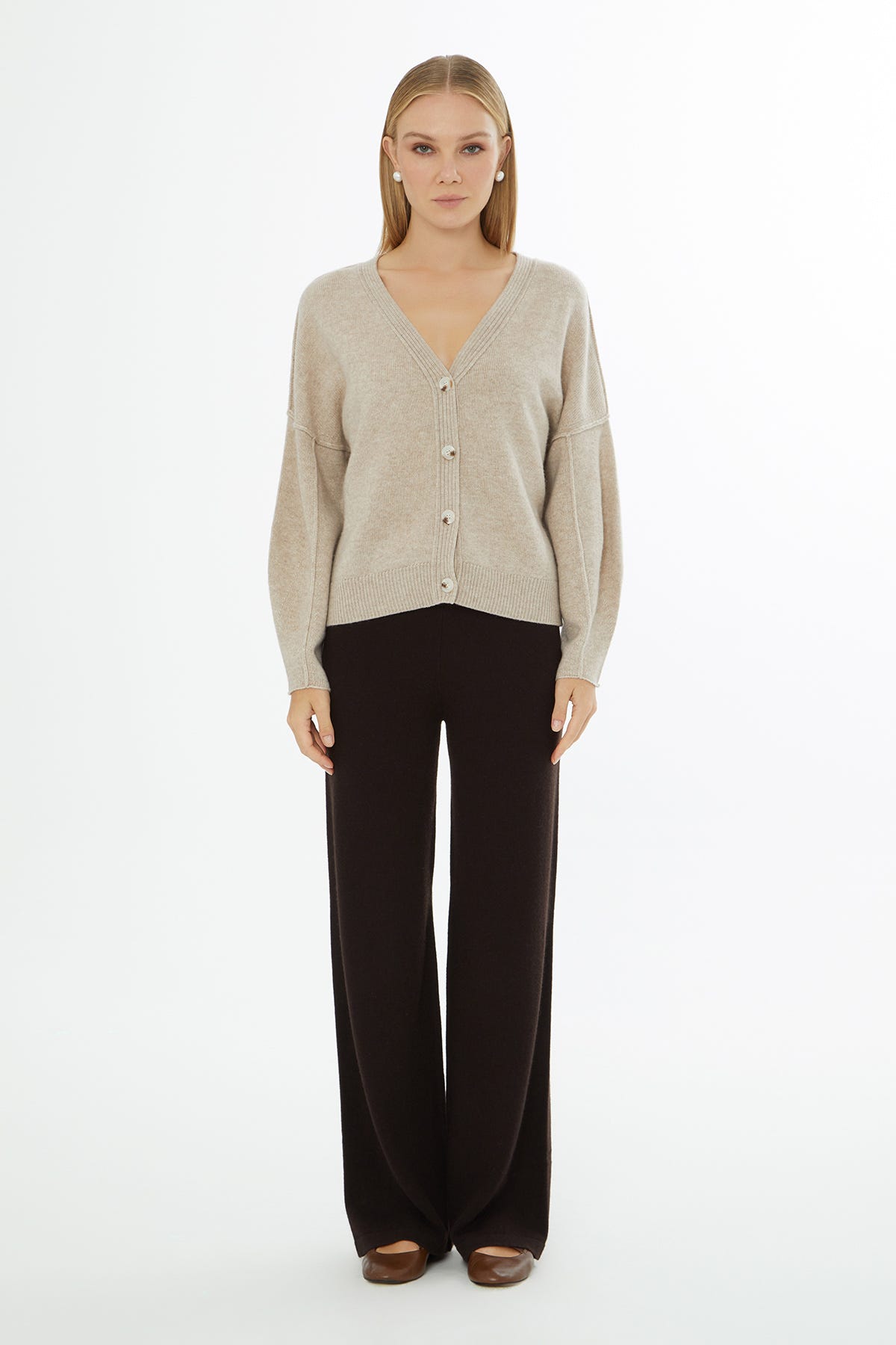 V Yaka Düğme Kapamalıuzun Kollu Hırka