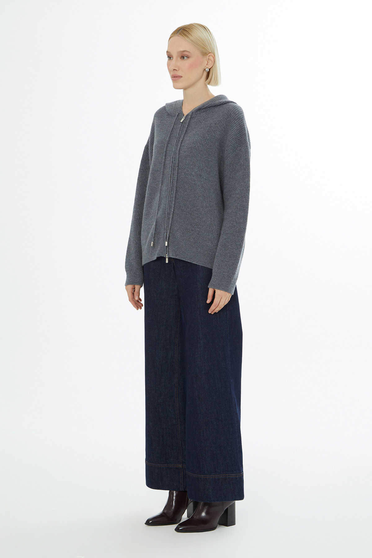 Kapüşon Yaka Fermuar Kapamalı Uzun Kollu Hırka