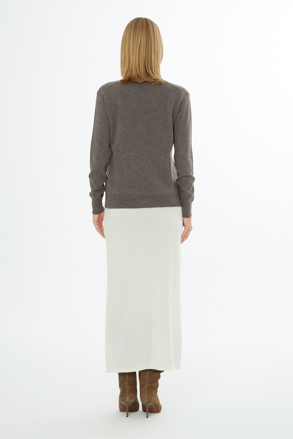 V Yaka Düğme Kapamalı Uzun Kollu Hırka