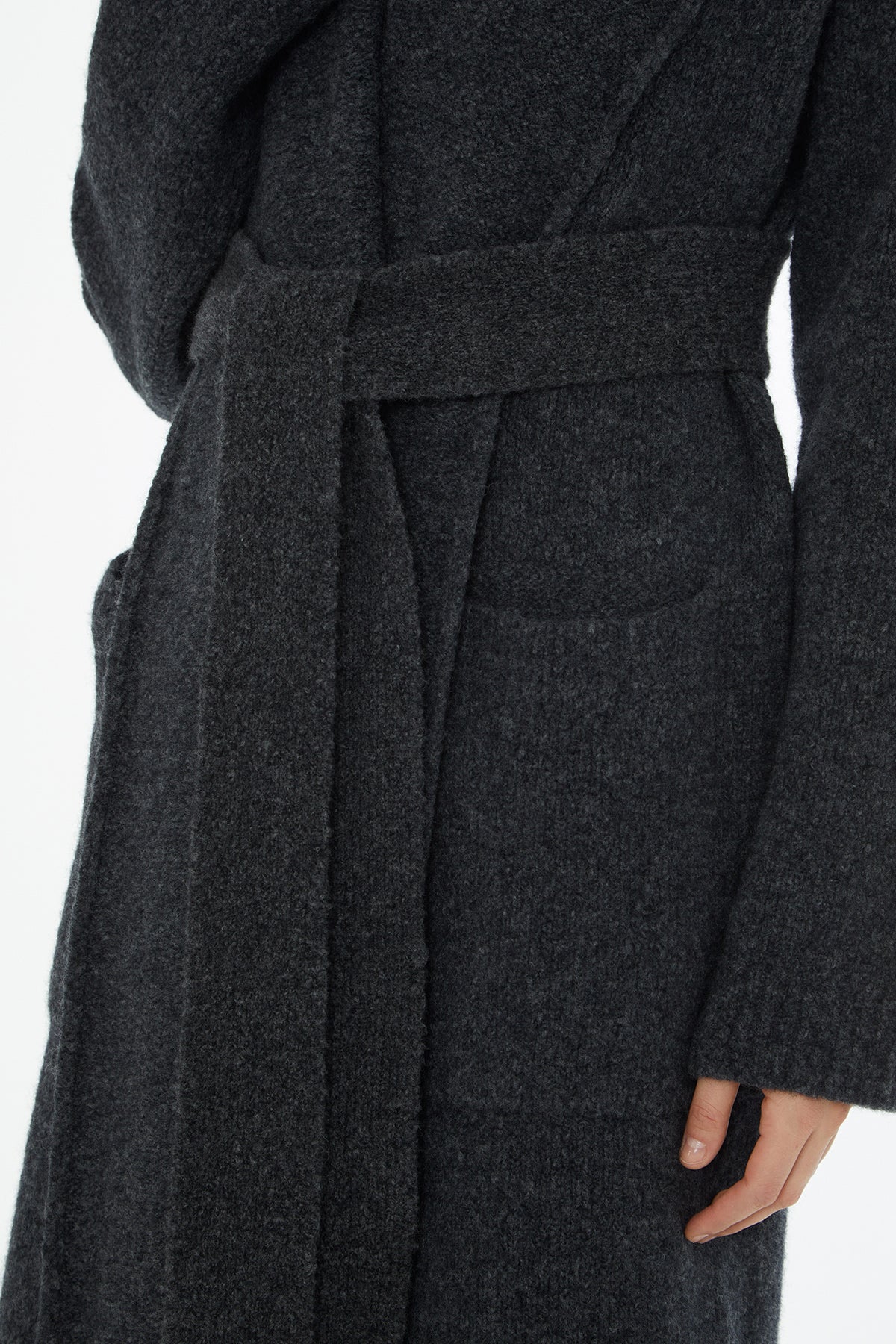 Şal Yaka Aplike Cepli Uzun Kol Kaban