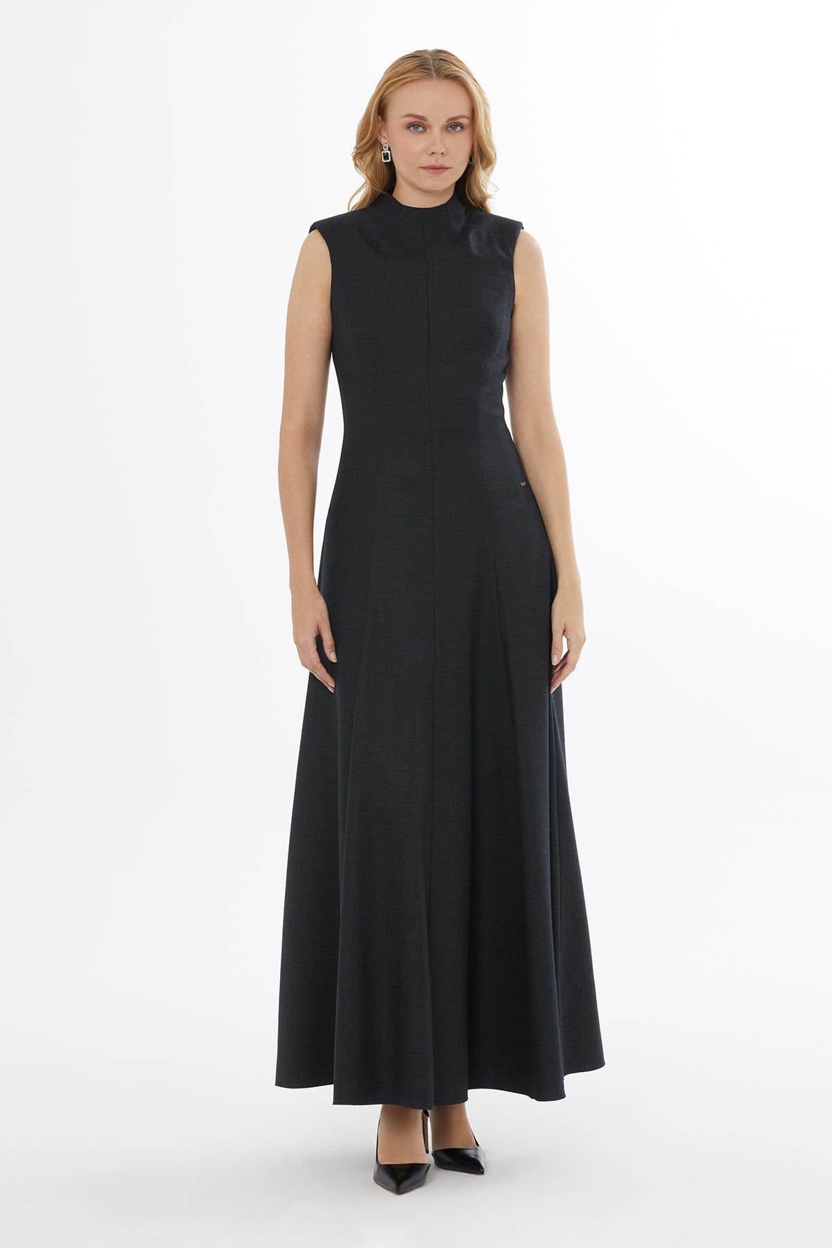 Bisiklet Yaka Arkası Gizli Fermuarlı Uzun Elbise