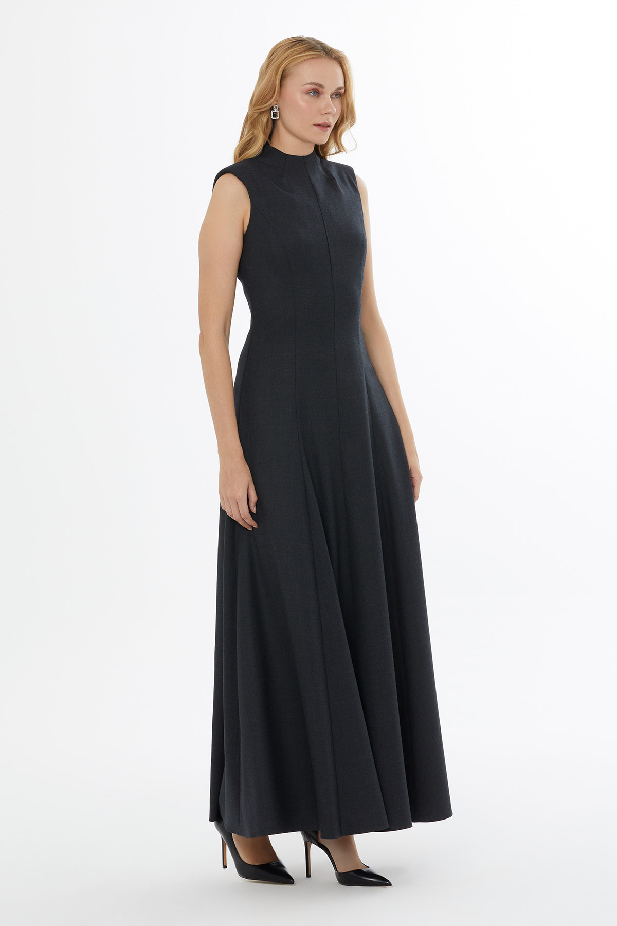 Bisiklet Yaka Arkası Gizli Fermuarlı Uzun Elbise