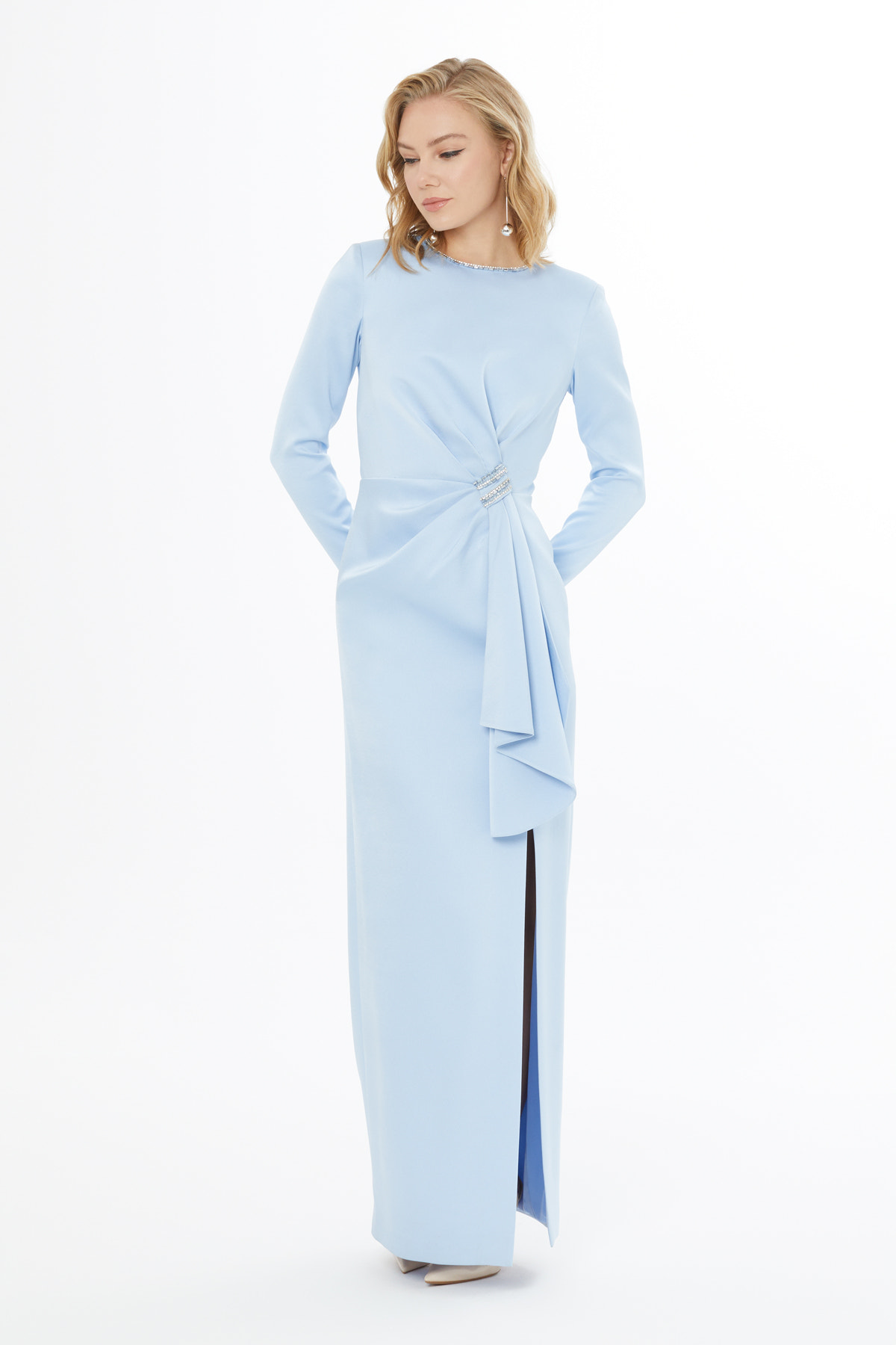 Volan Detaylı Taşlı Uzun Mavi Elbise