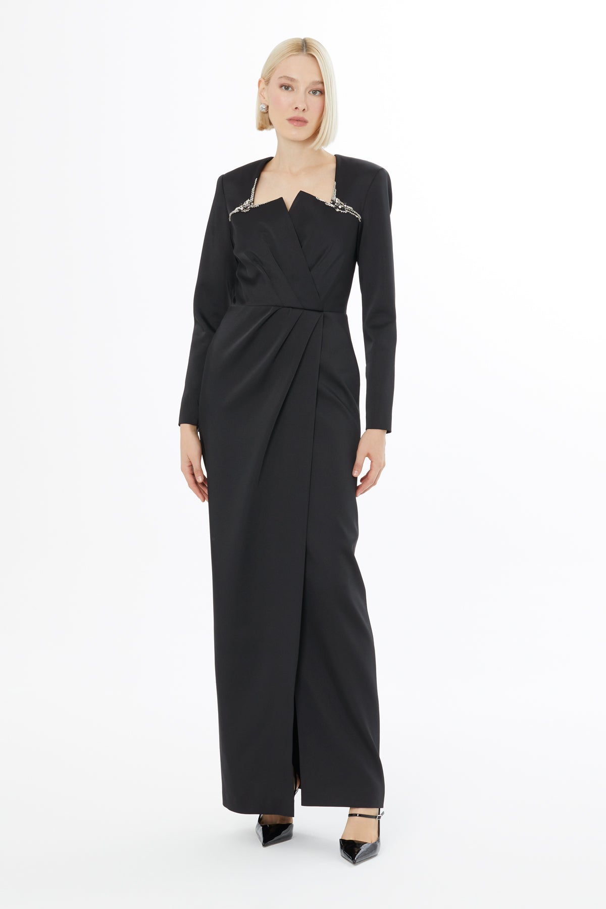 Boncuk İşlemeli Gizli Fermuarlı Elbise