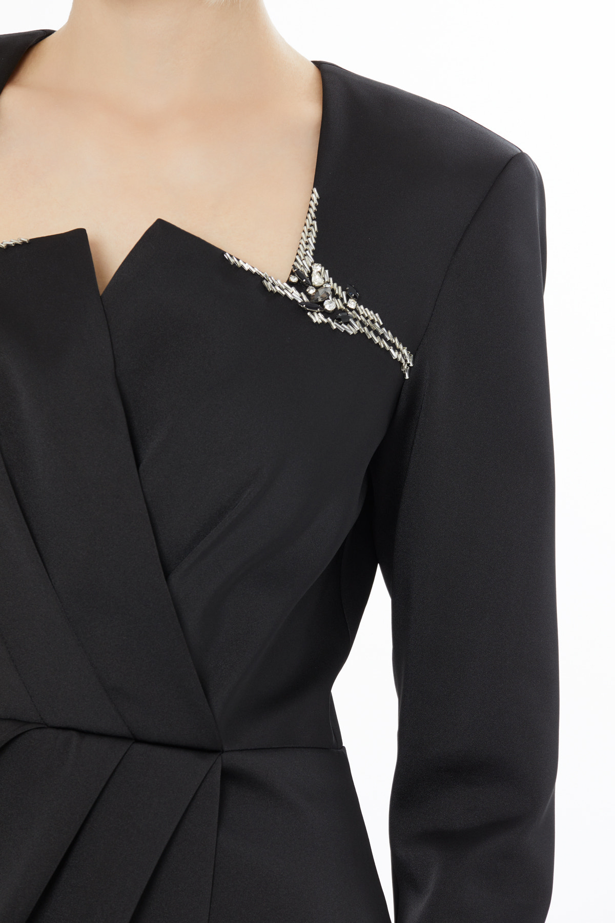 Boncuk İşlemeli Gizli Fermuarlı Uzun Elbise