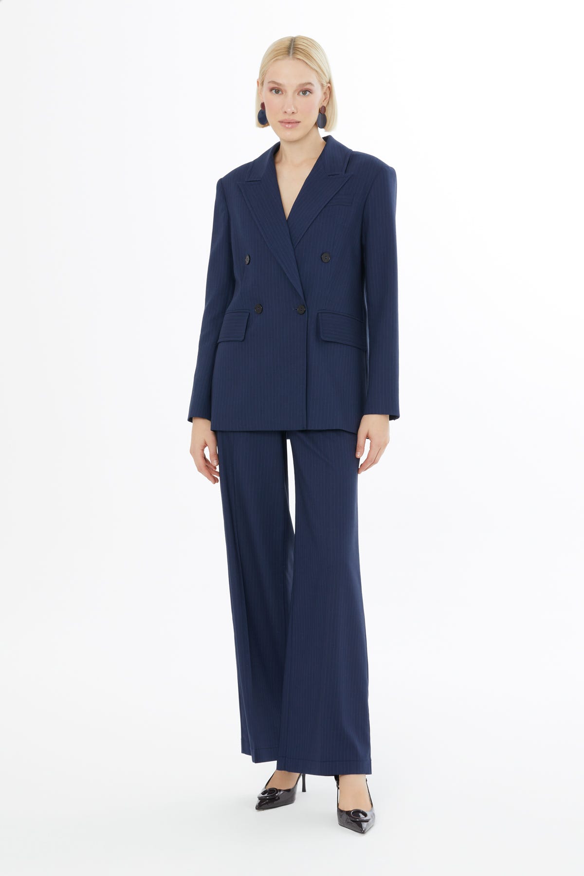 Çizgili Kruvaze Kapamalı Ceket Ve Pantolonlu Takım