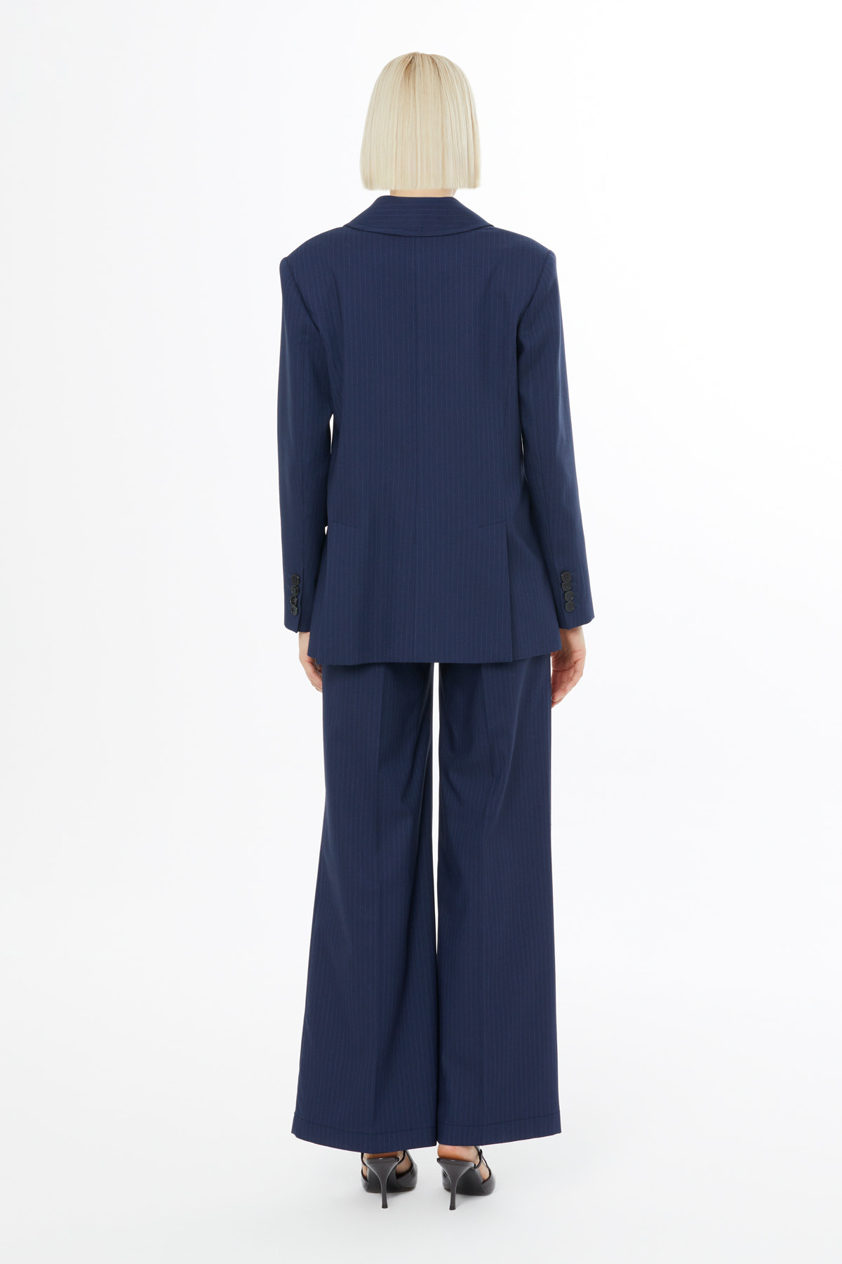 Çizgili Kruvaze Kapamalı Ceket Ve Pantolonlu Takım