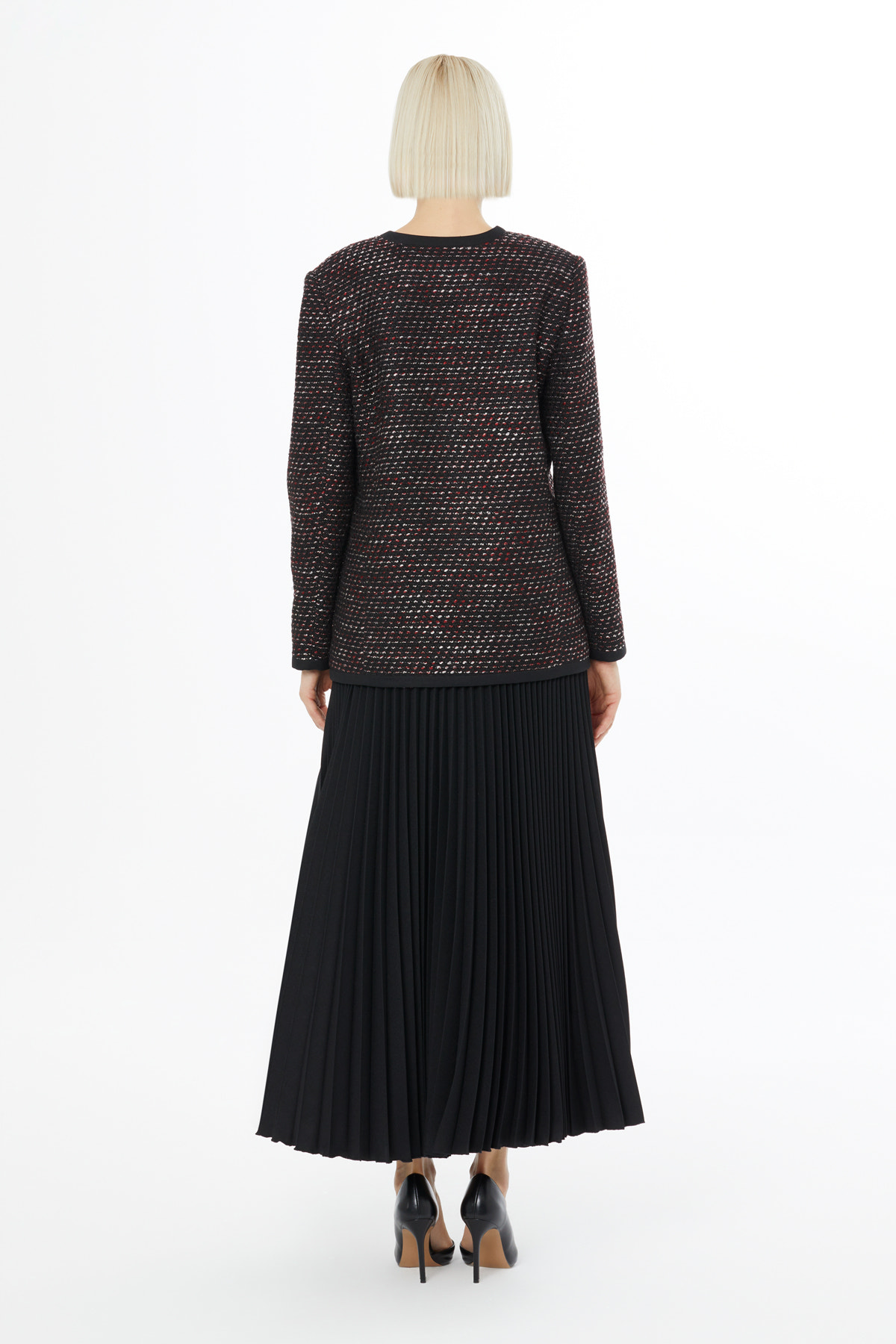 Düğme Kapamalı Ceket Ve Piliseli Etek Takım