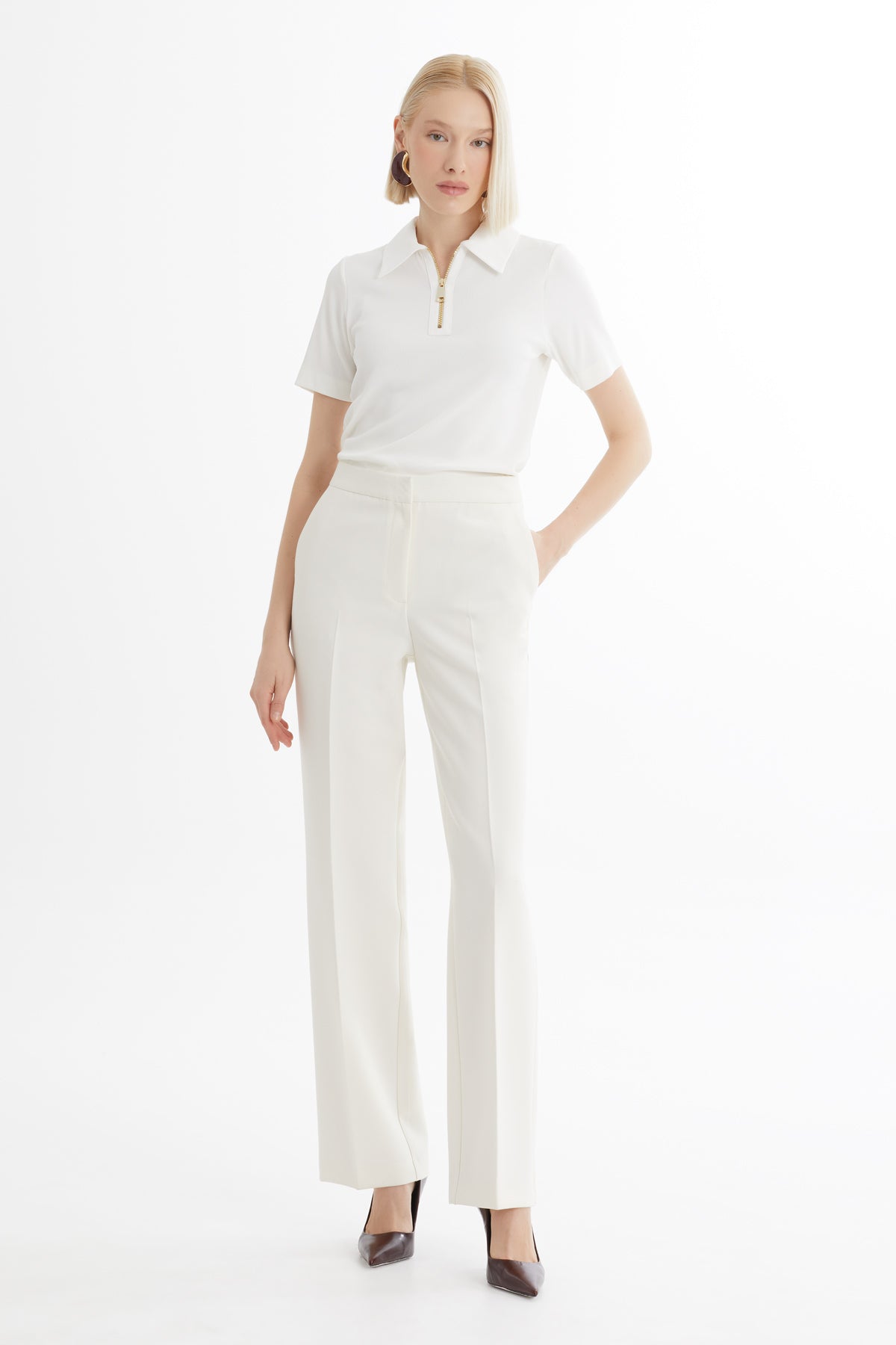 Fermuar Kapamalı Ütü İzli Ekru Pantolon