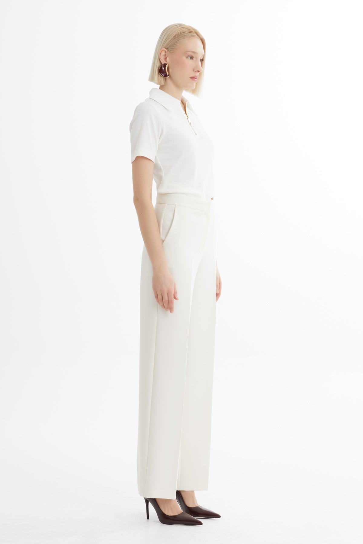 Fermuar Kapamalı Ütü İzli Ekru Pantolon