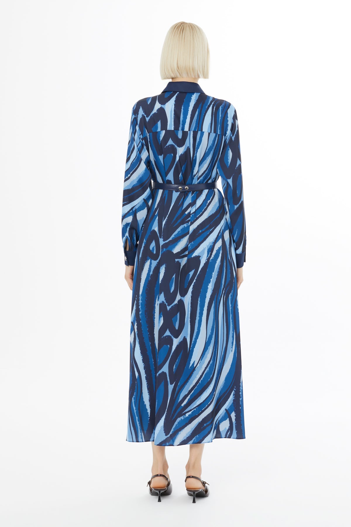 Uzun Kollu Gömlek Yaka Kemerli Elbise