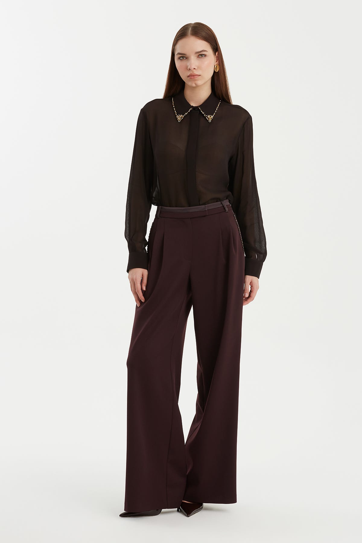 İşlemeli Pileli Bol Kırmızı Pantolon