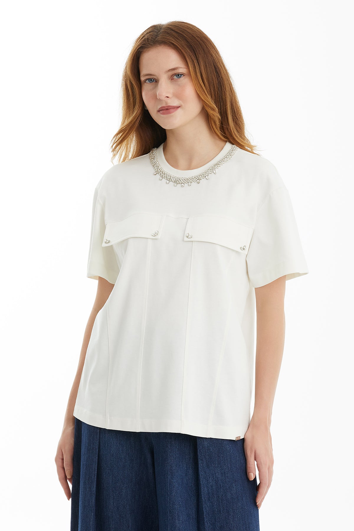 Şerit Taş Detaylı Ekru T-Shirt