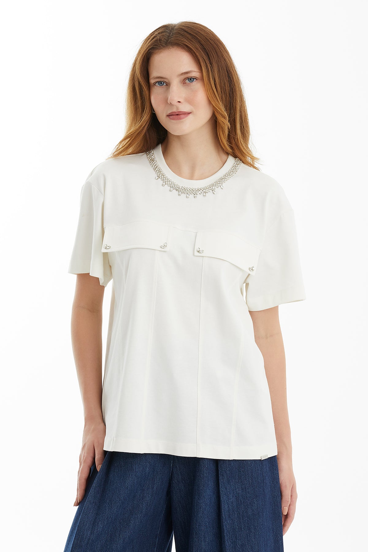 Şerit Taş Detaylı Ekru T-Shirt