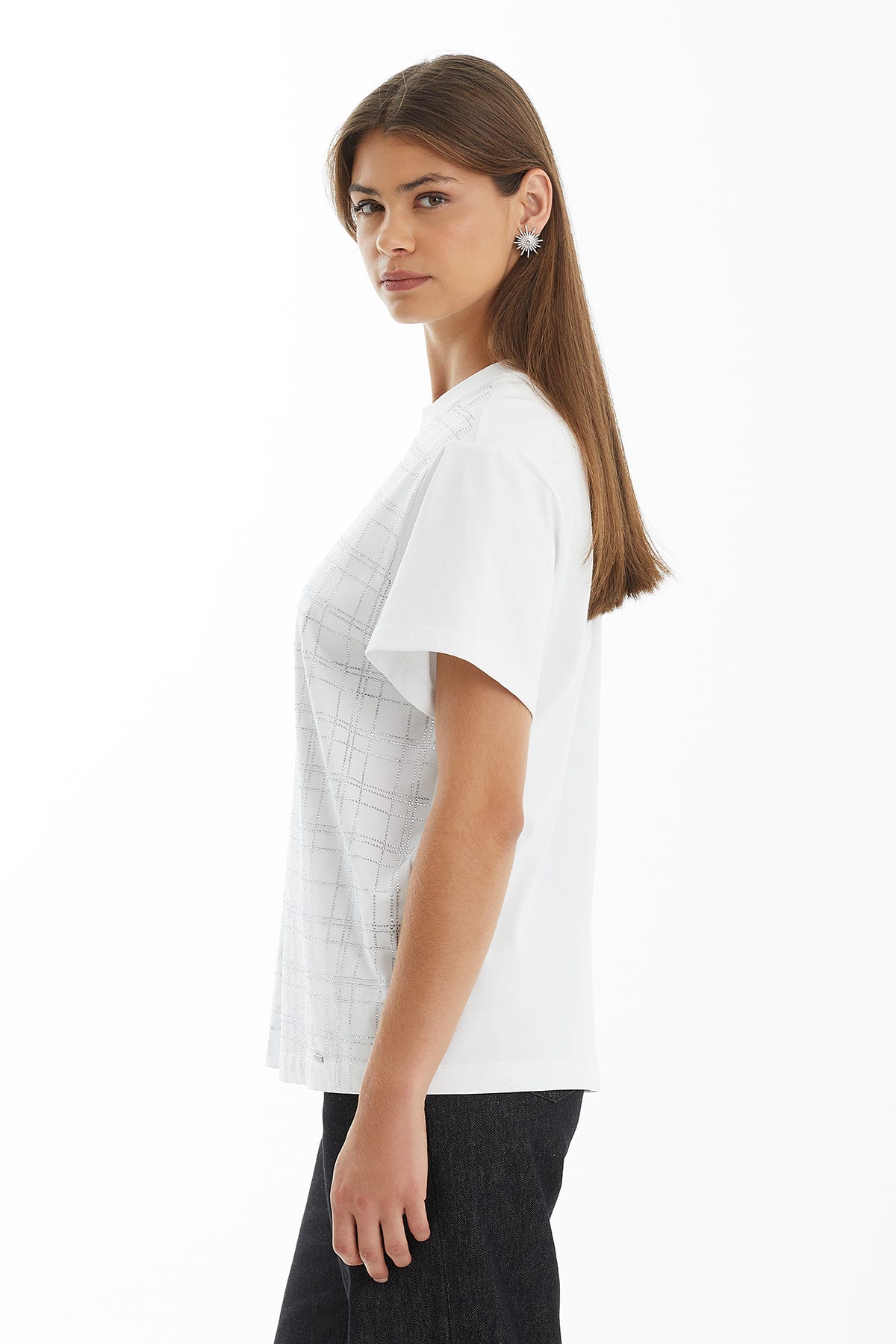 Taş Baskı Detaylı Beyaz T-Shirt