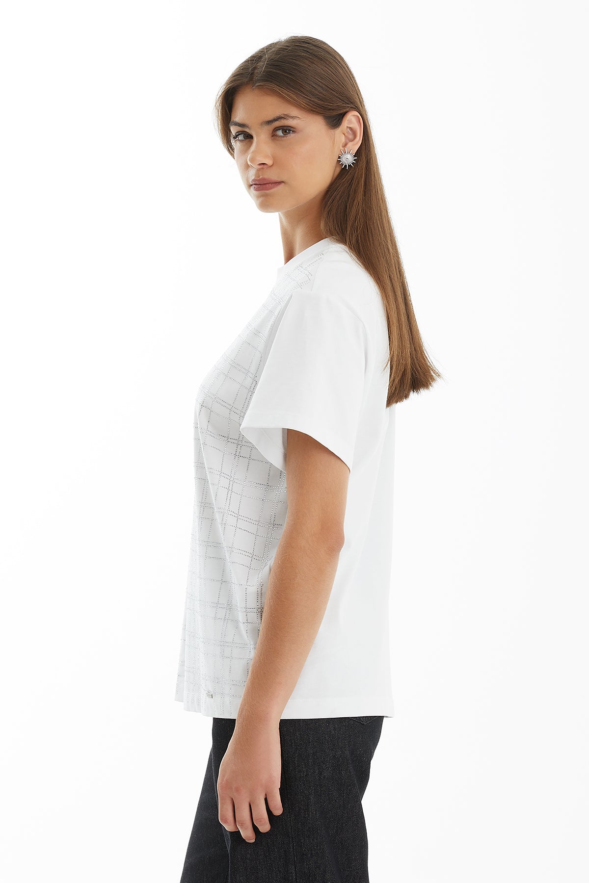 Taş Baskı Detaylı Beyaz T-Shirt