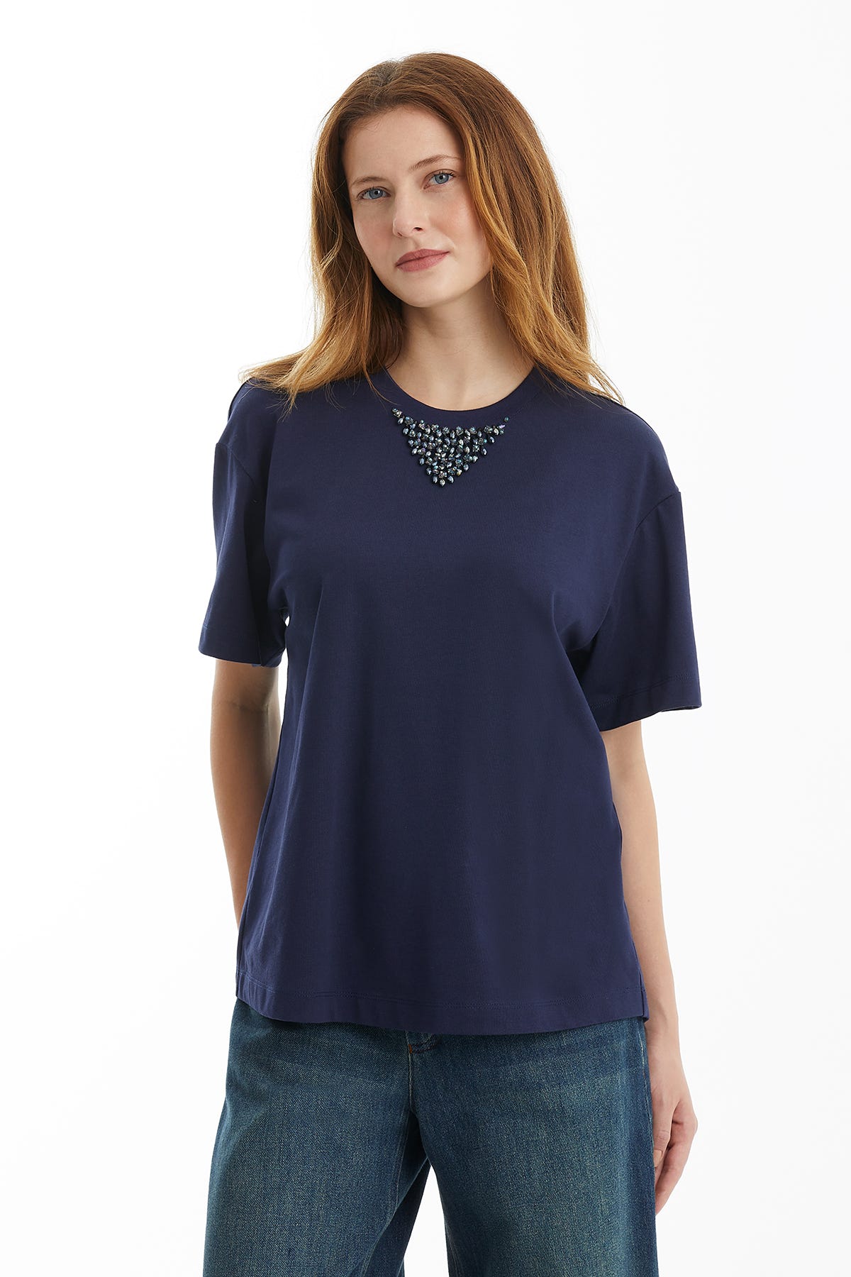 İşleme Detaylı Lacivert T-Shirt