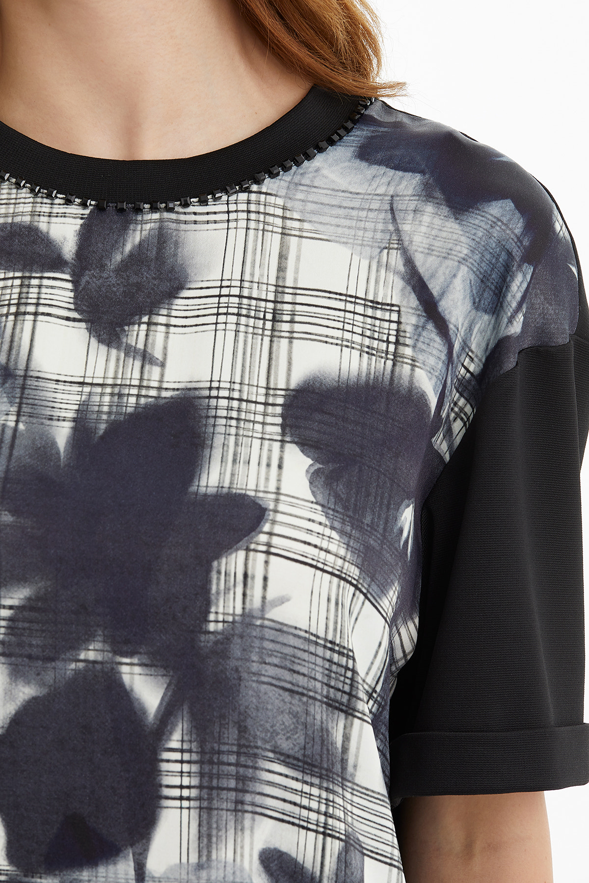Kontrast Desenli T-Shirt