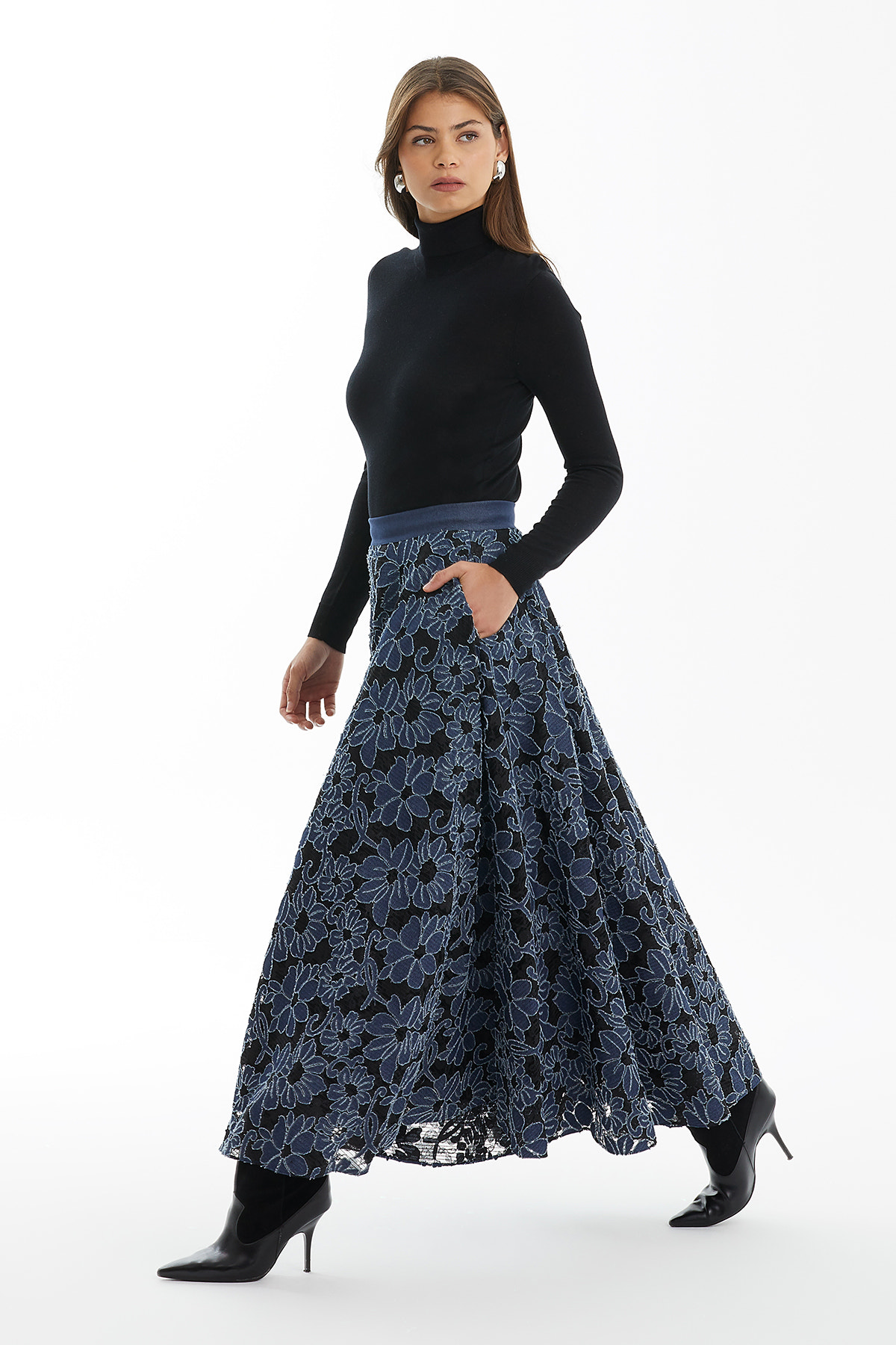 Kloş Desenli Lacivert Denim Etek