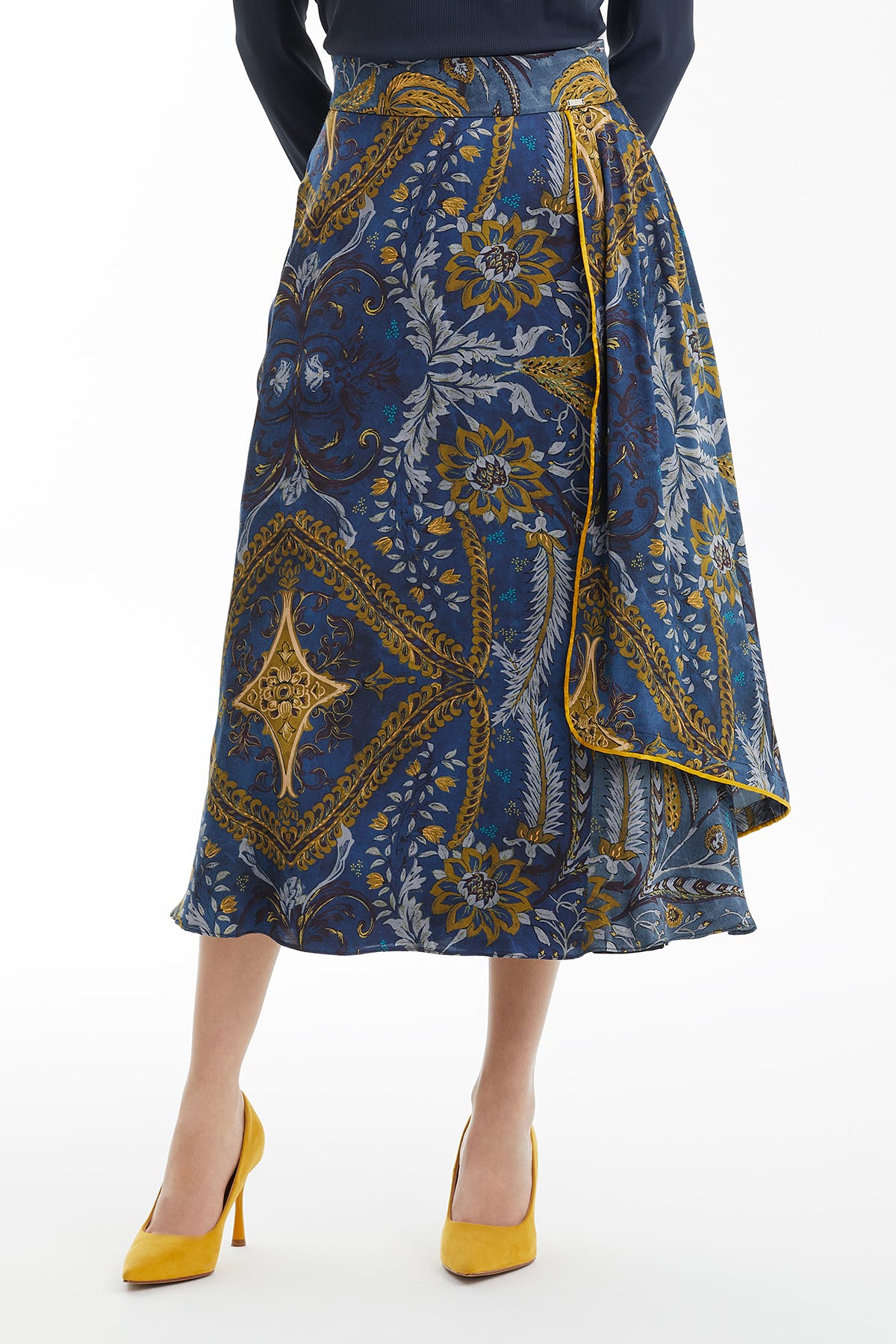 Biye Detaylı Desenli Etek
