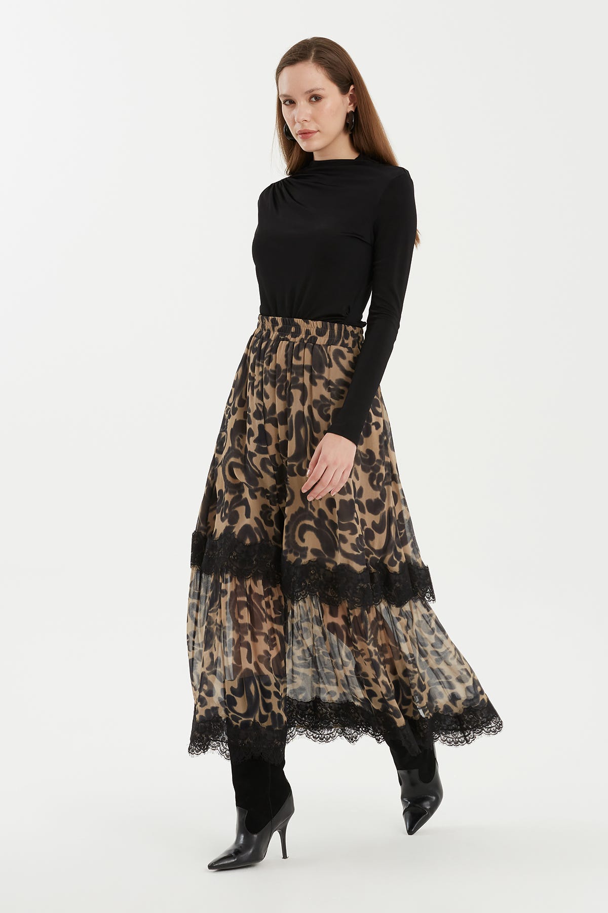 Leopar Desenli Dantel Detaylı Etek